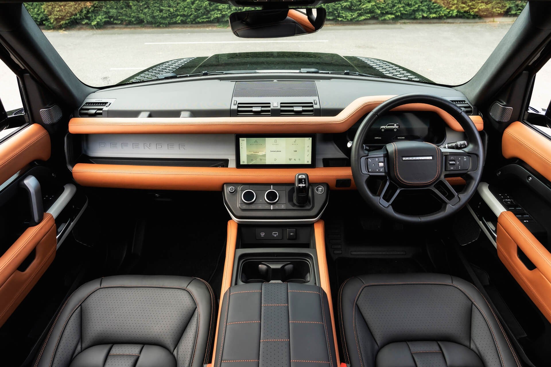 Land Rover Defender 110