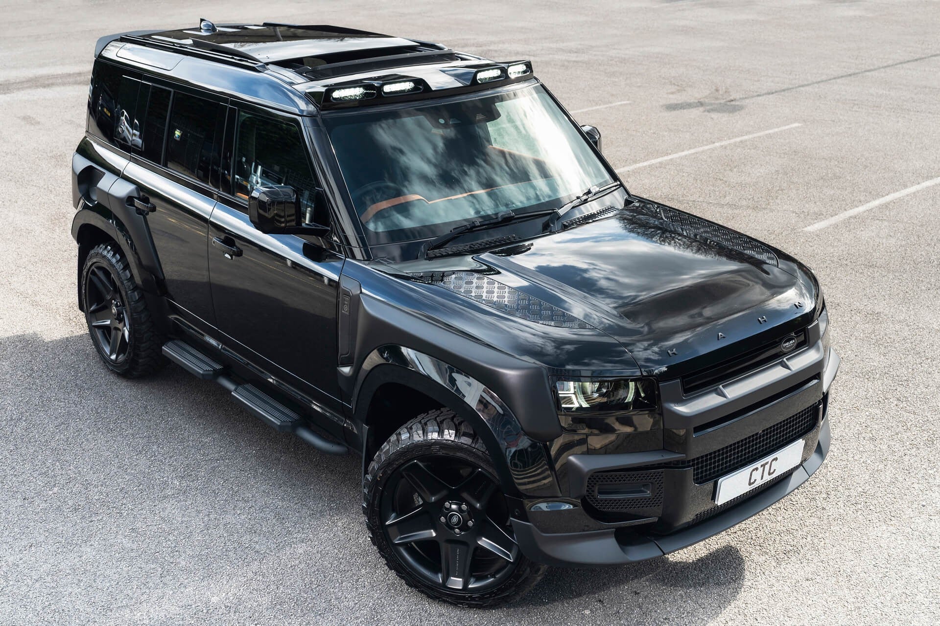 Land Rover Defender 110