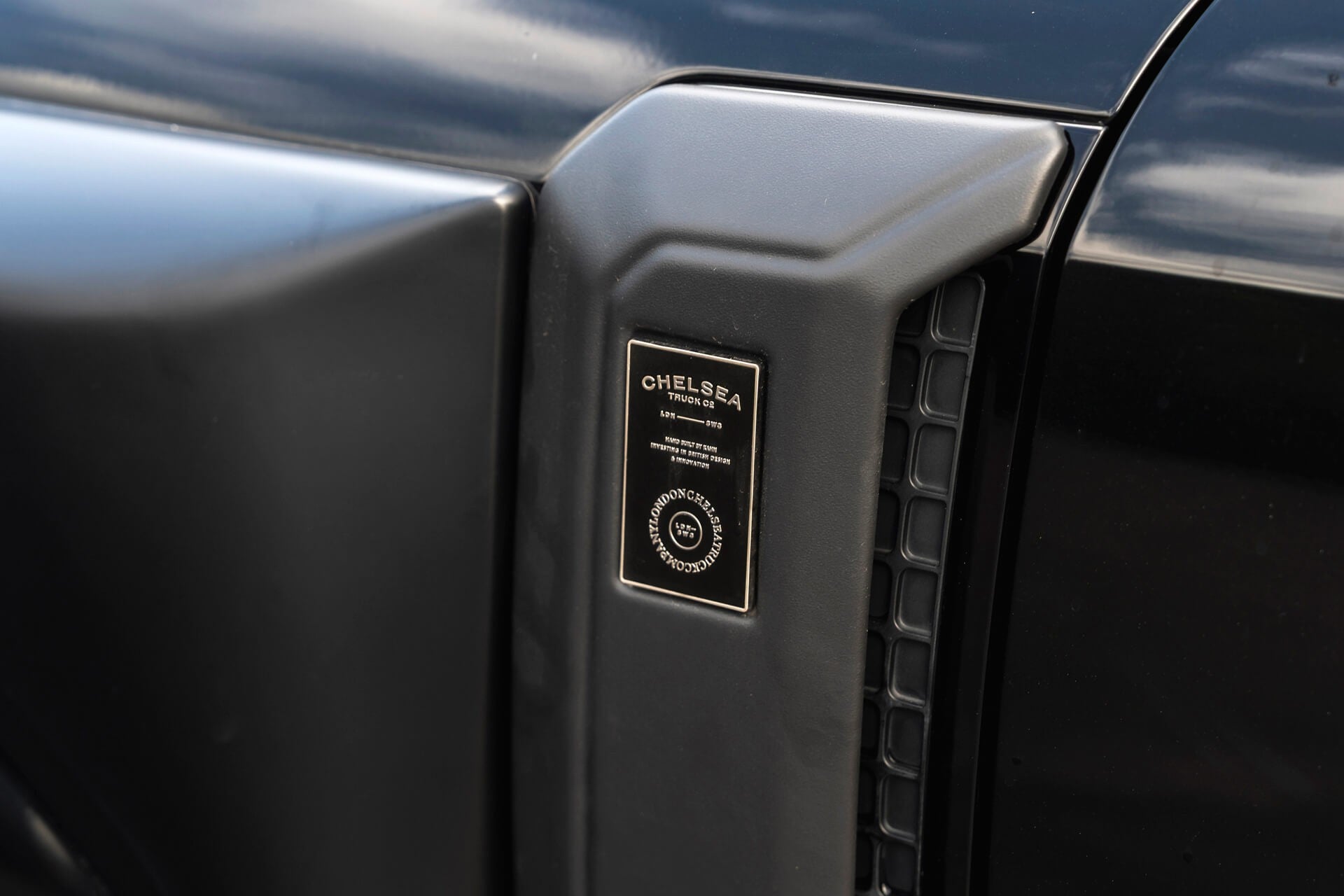 Land Rover Defender 110