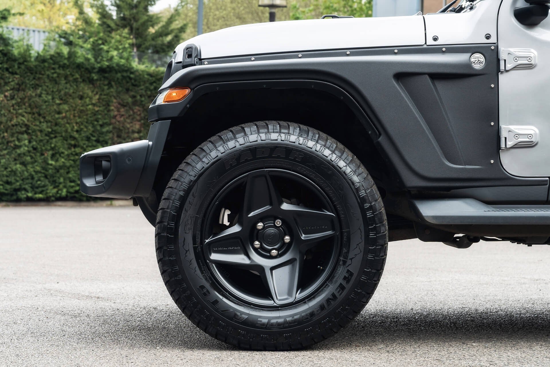 Jeep Wrangler Sahara Unlimited Gallery Image