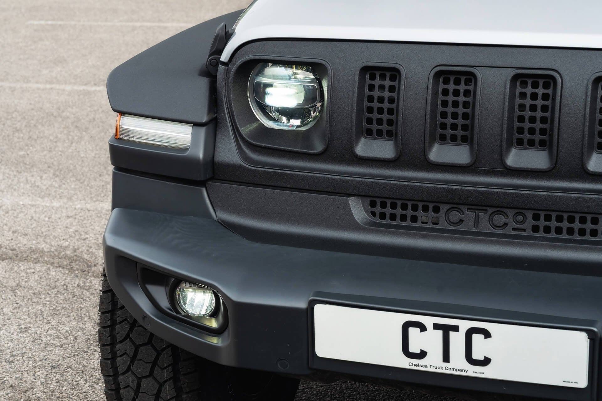 Jeep Wrangler Sahara Unlimited Gallery Image