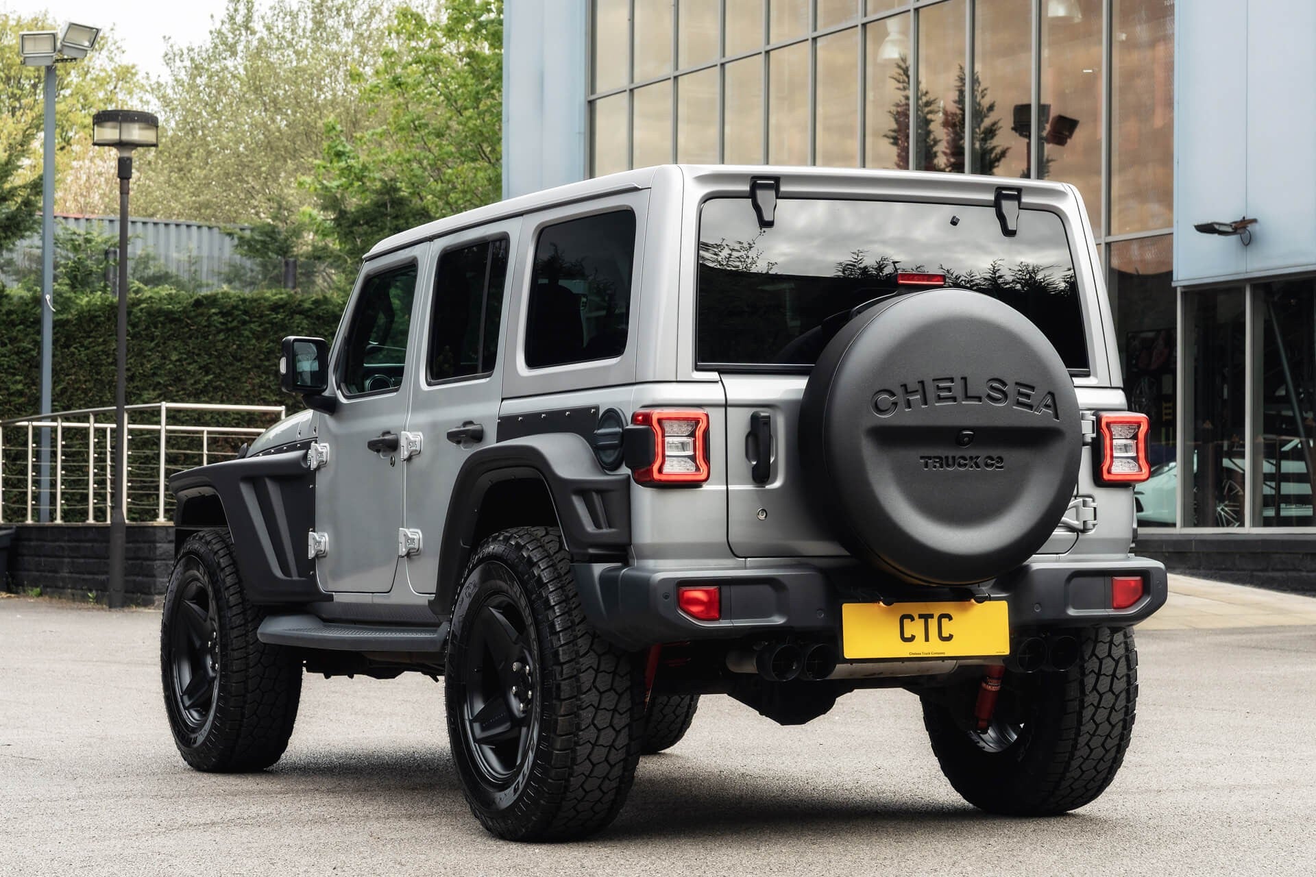 Jeep Wrangler Sahara Unlimited Gallery Image