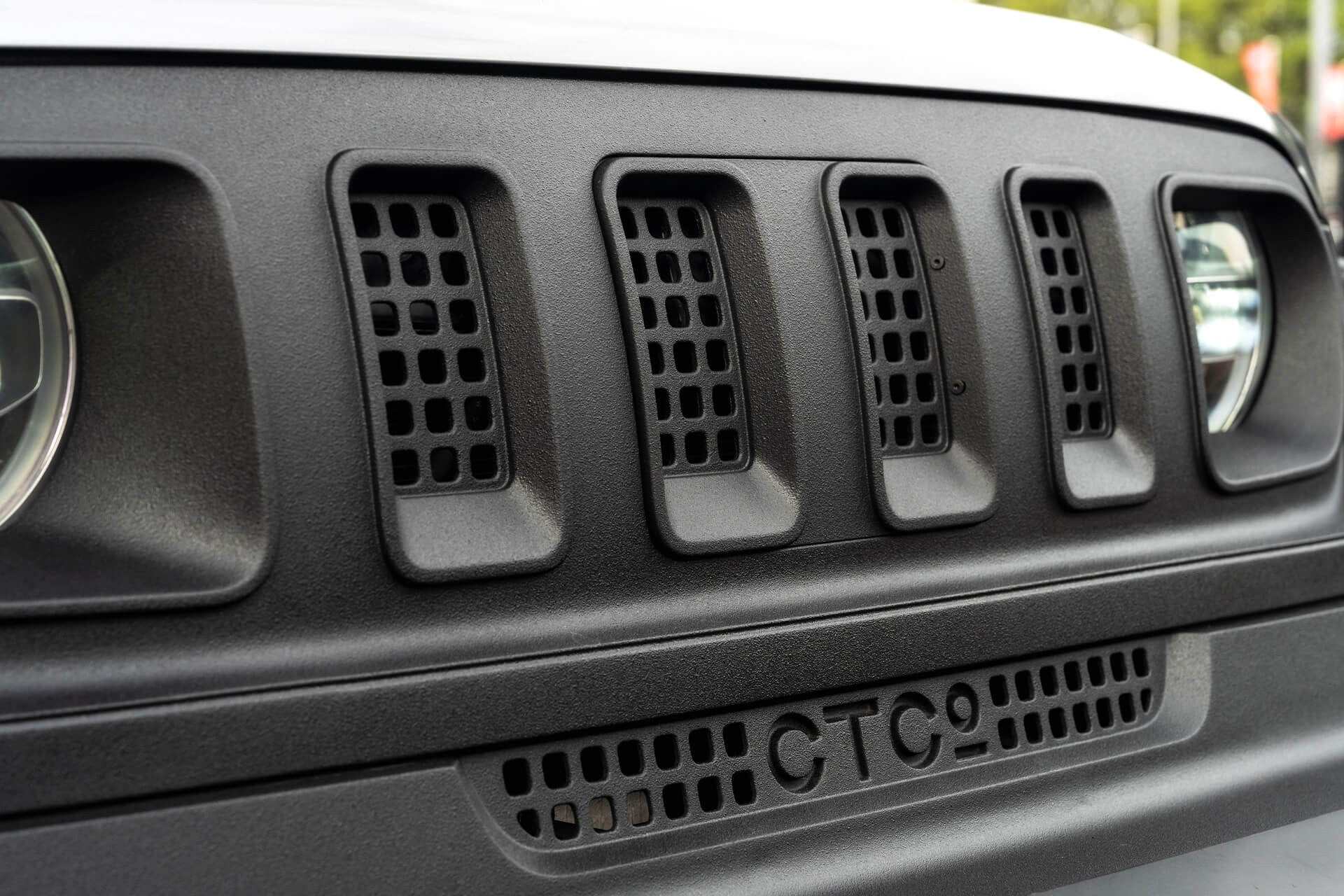 Jeep Wrangler Sahara Unlimited Gallery Image