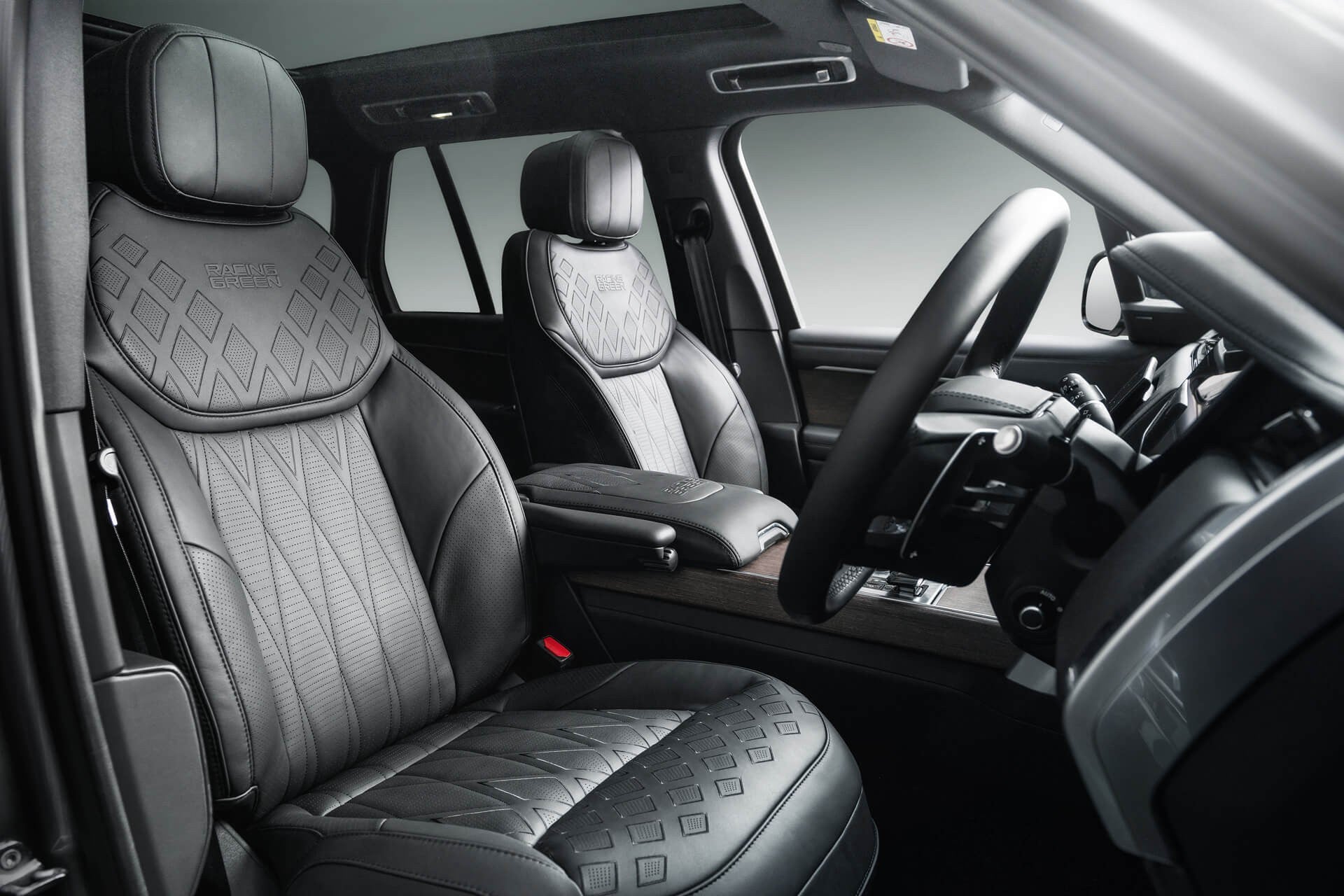 Range Rover P530 Autobiography Fintail by Racing Green Automotive