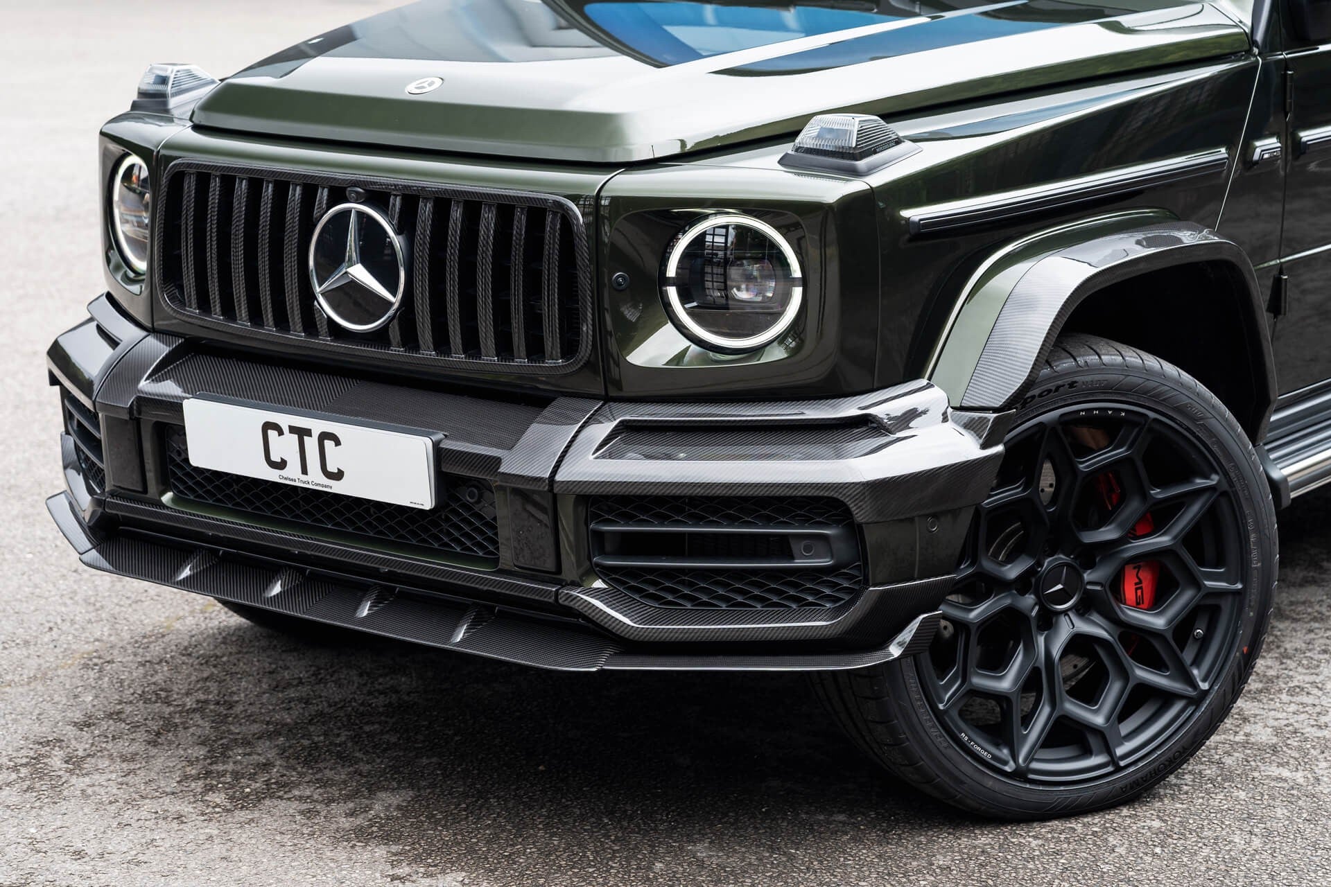 Mercedes-Benz G63 AMG V8 4.0 (AMG Night Package) Gallery Image