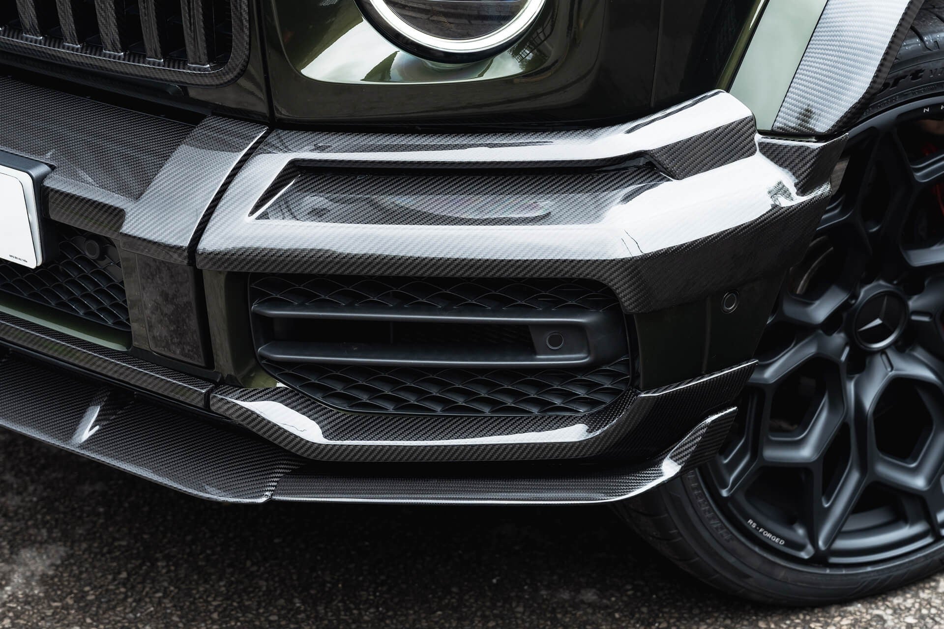 Mercedes-Benz G63 AMG V8 4.0 (AMG Night Package) Gallery Image