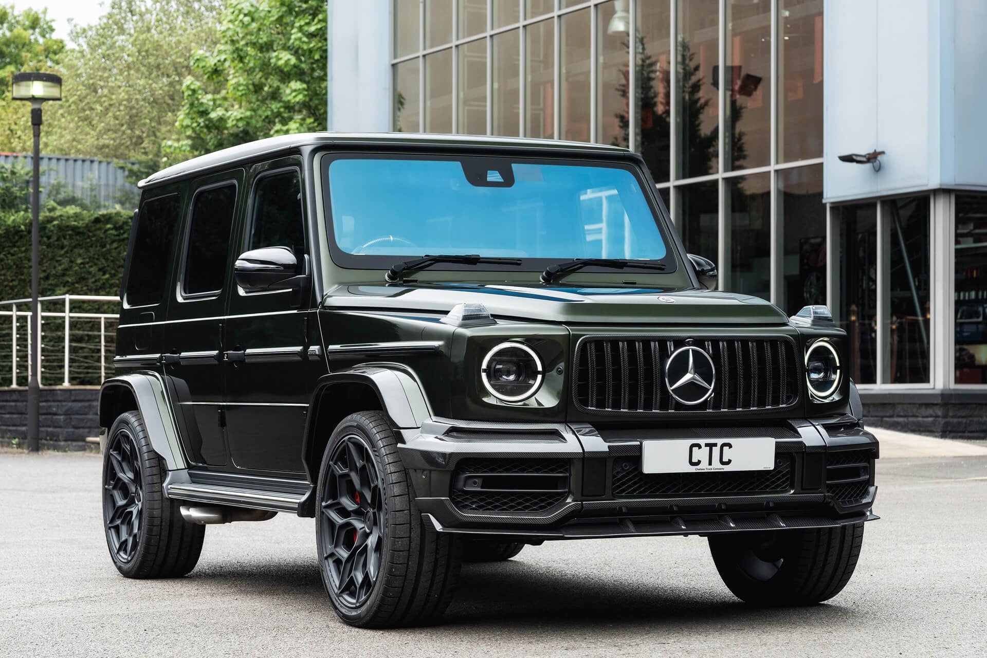 Mercedes-Benz G63 AMG V8 4.0 (AMG Night Package) Gallery Image