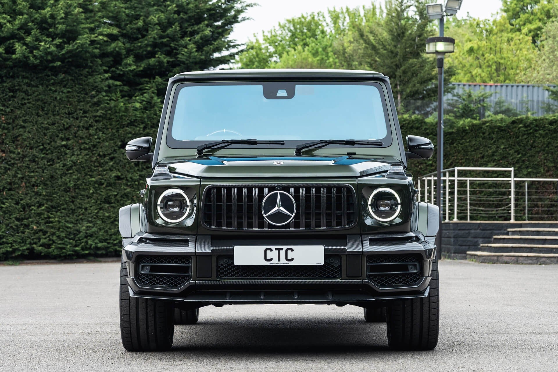 Mercedes-Benz G63 AMG V8 4.0 (AMG Night Package) Gallery Image