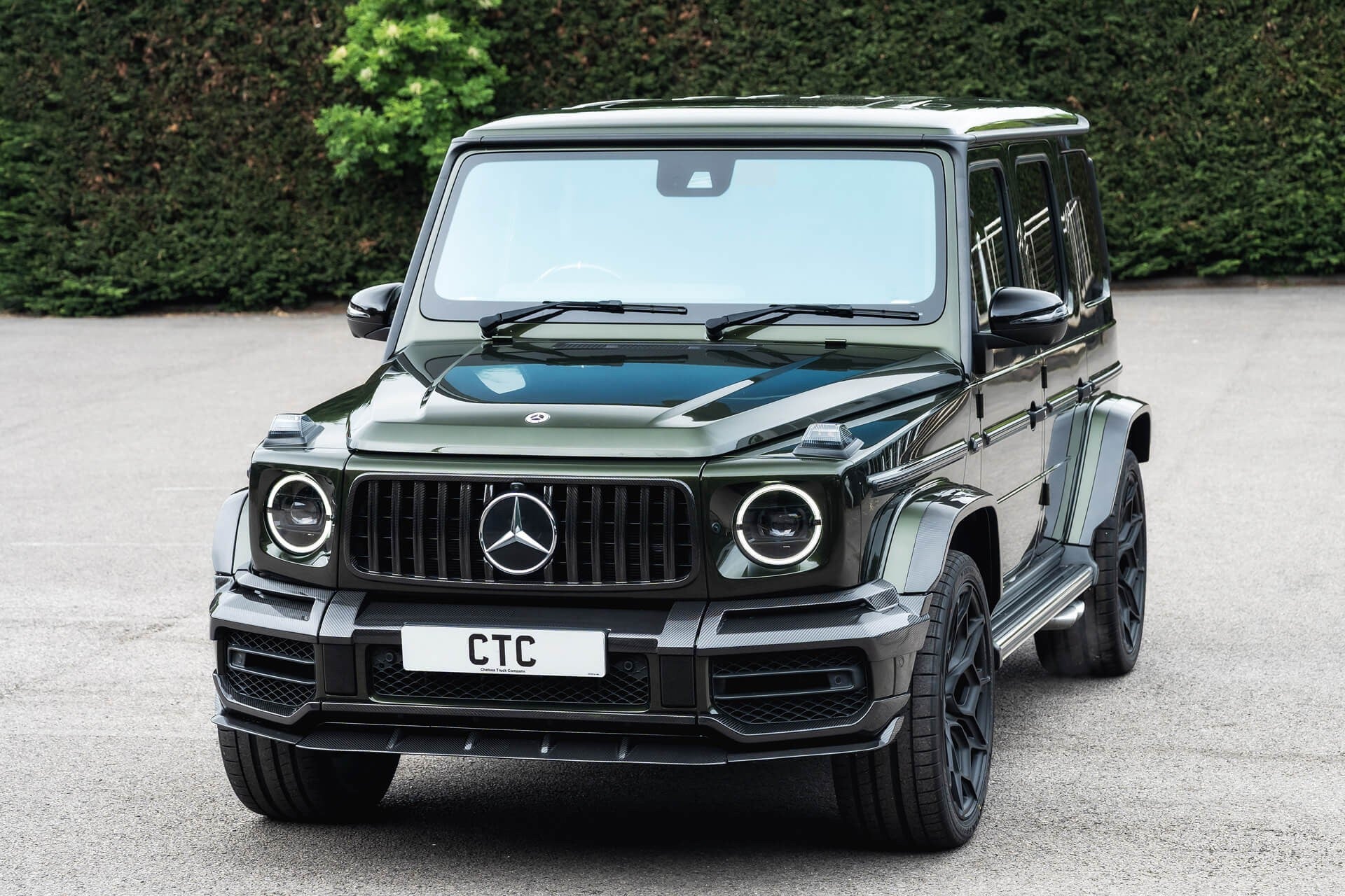 Mercedes-Benz G63 AMG V8 4.0 (AMG Night Package) Gallery Image