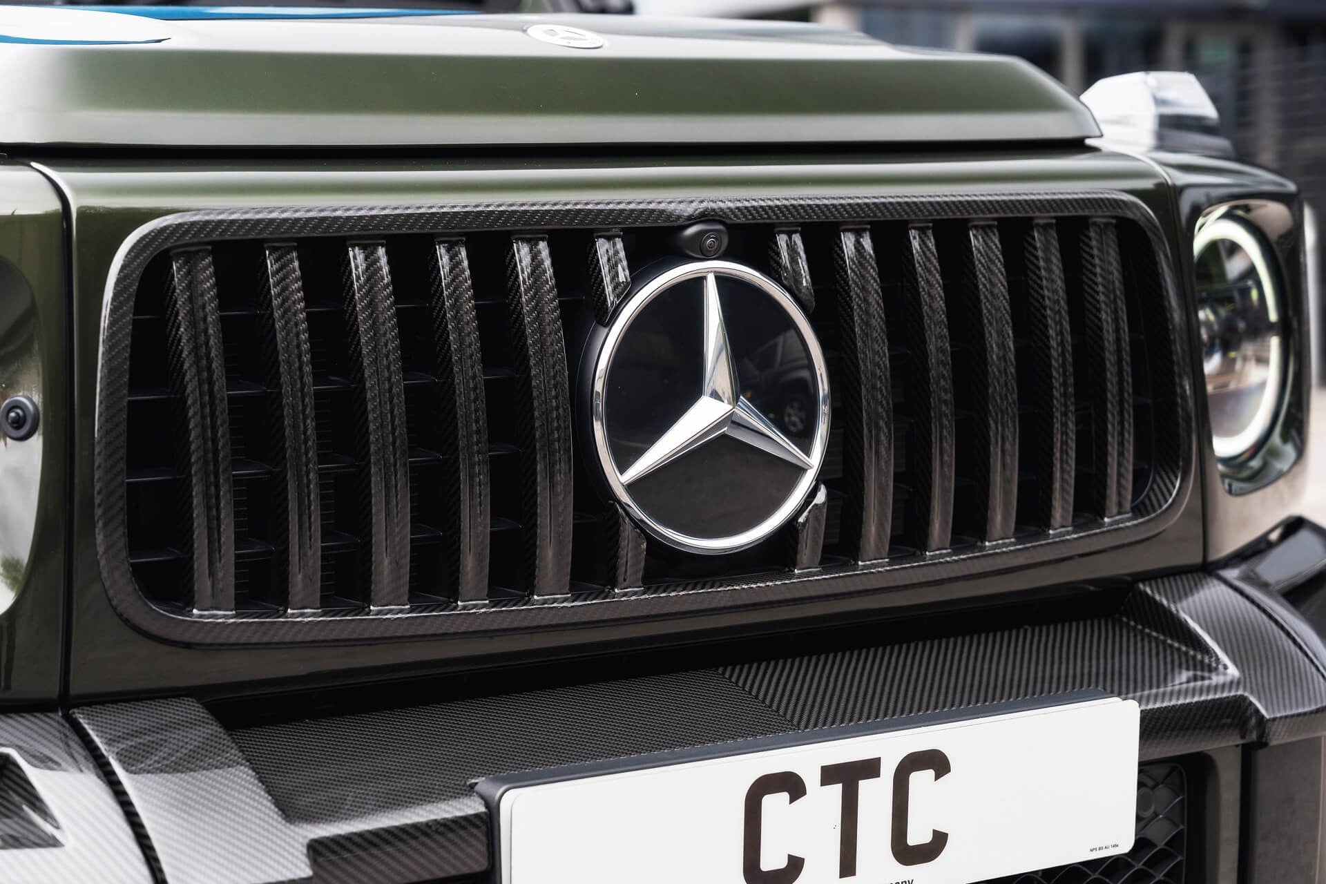 Mercedes-Benz G63 AMG V8 4.0 (AMG Night Package) Gallery Image