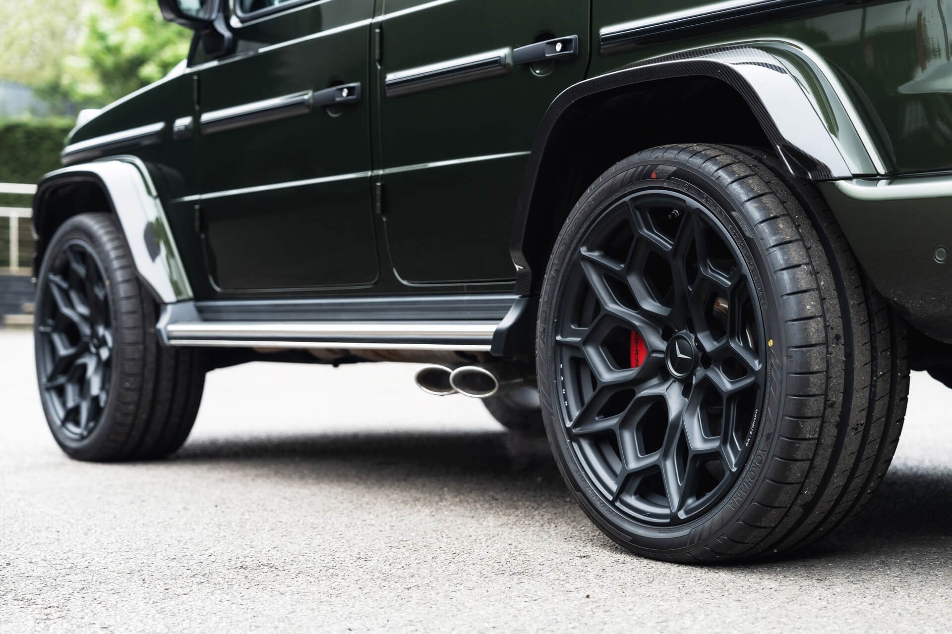 Mercedes-Benz G63 AMG V8 4.0 (AMG Night Package) Gallery Image