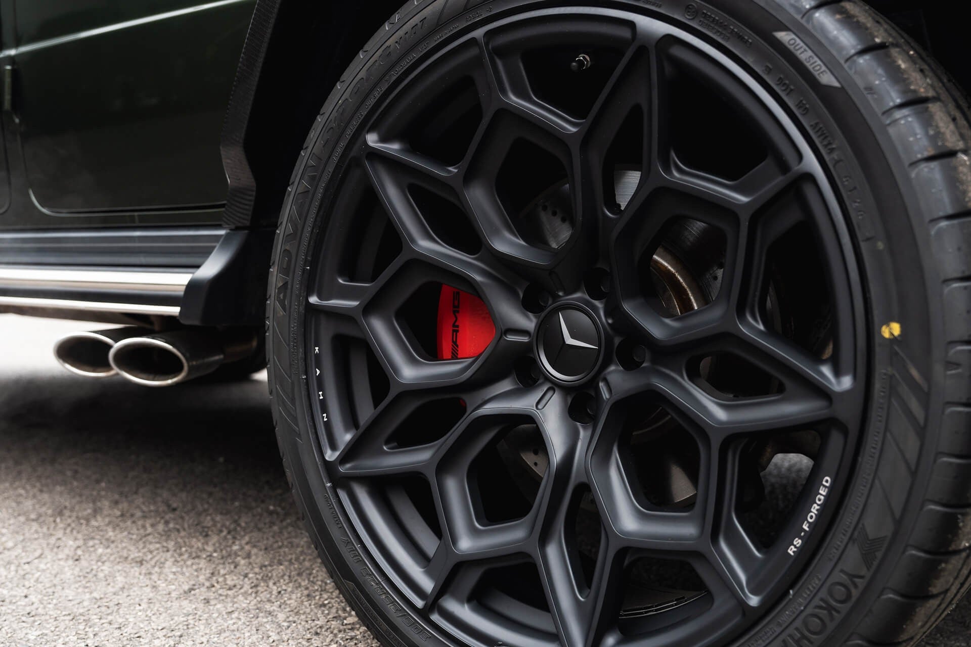 Mercedes-Benz G63 AMG V8 4.0 (AMG Night Package) Gallery Image