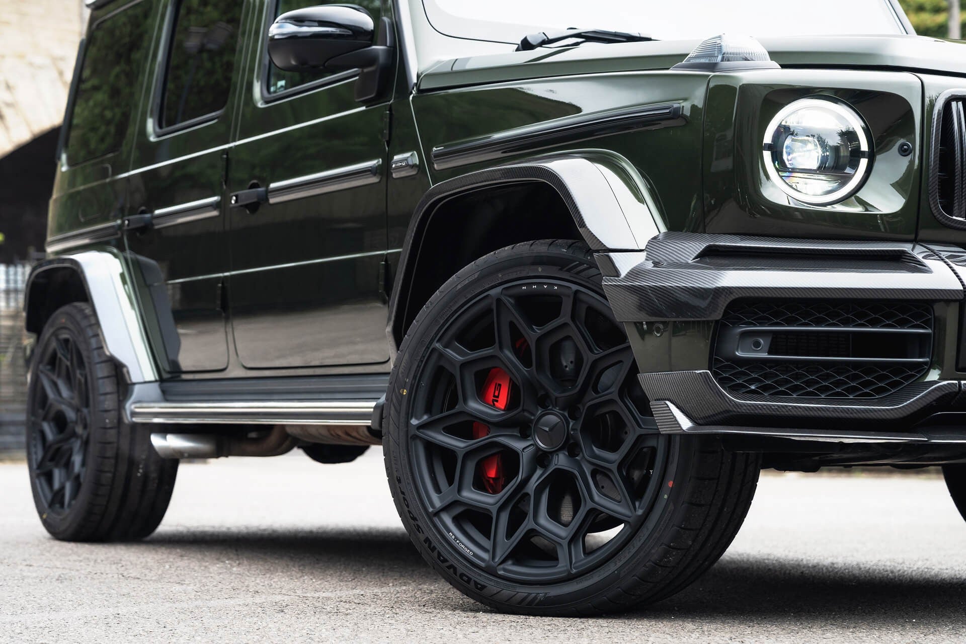 Mercedes-Benz G63 AMG V8 4.0 (AMG Night Package) Gallery Image