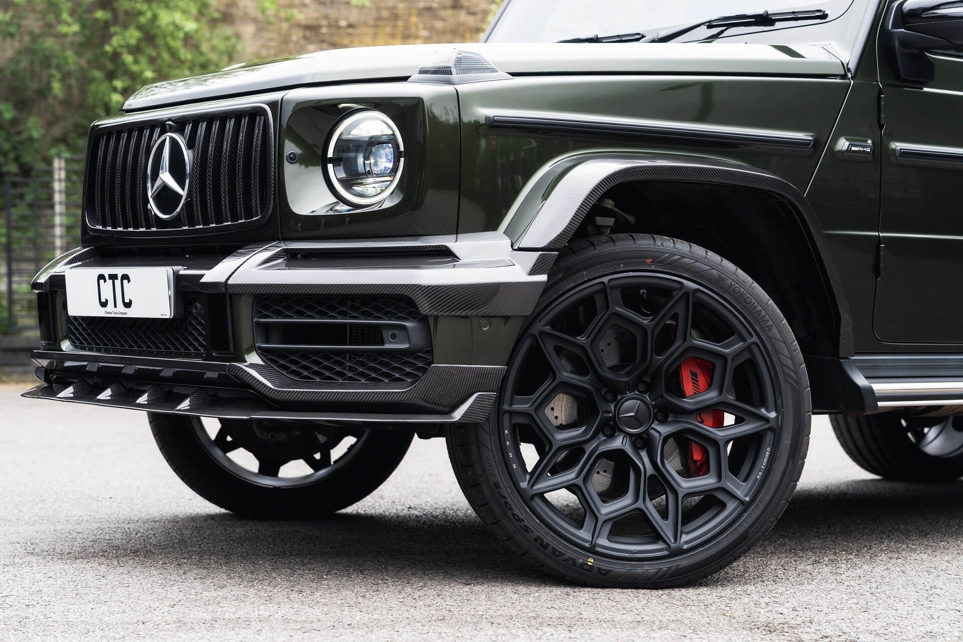 Mercedes-Benz G63 AMG V8 4.0 (AMG Night Package) Gallery Image