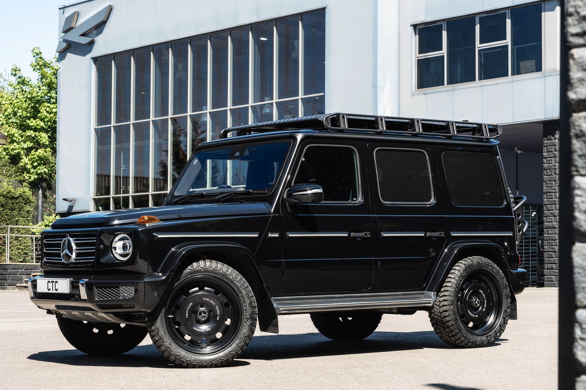 Mercedes-Benz G400d AMG Line (Premium Plus) Gallery Image