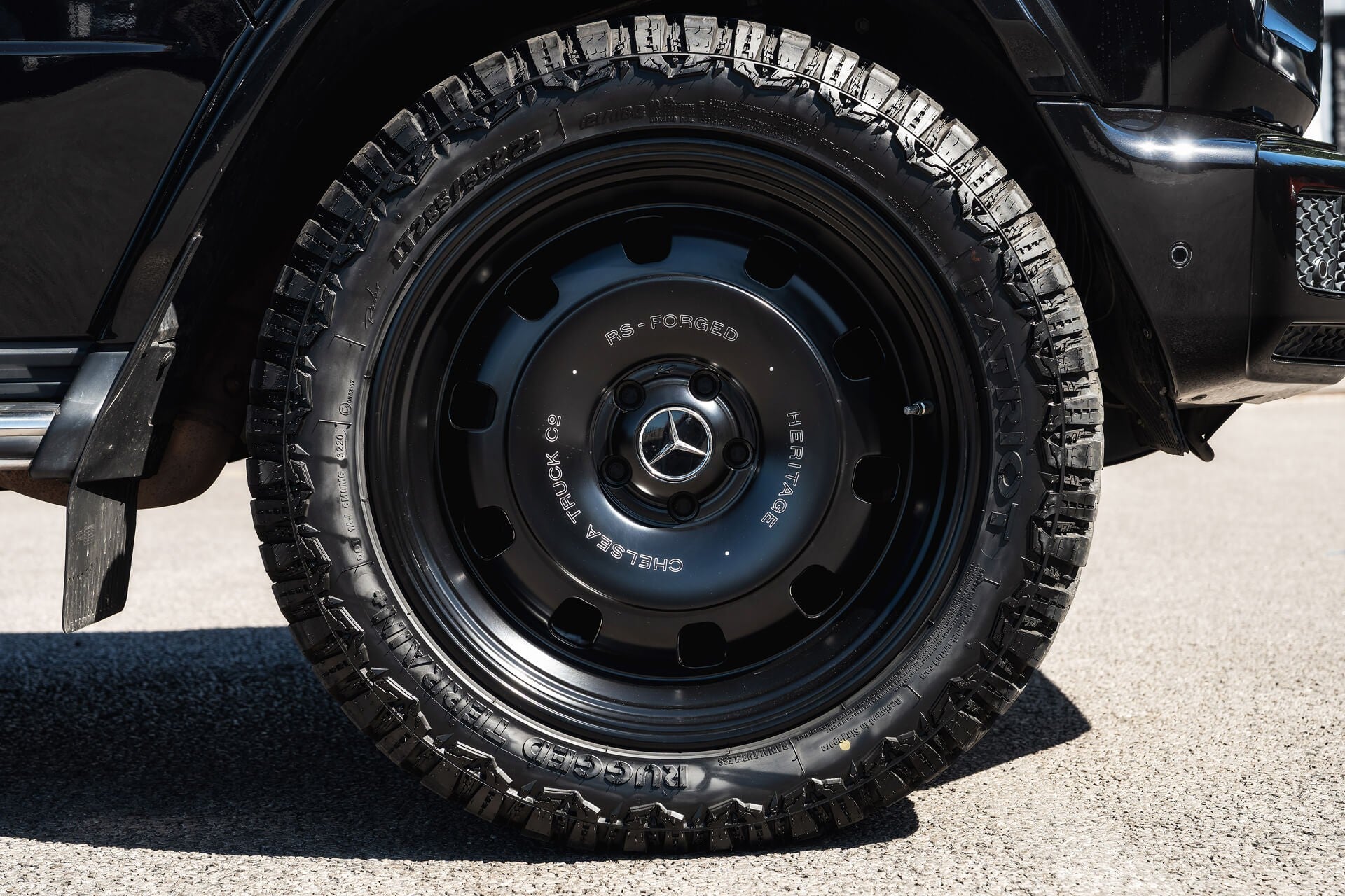 Mercedes-Benz G400d AMG Line (Premium Plus) Gallery Image