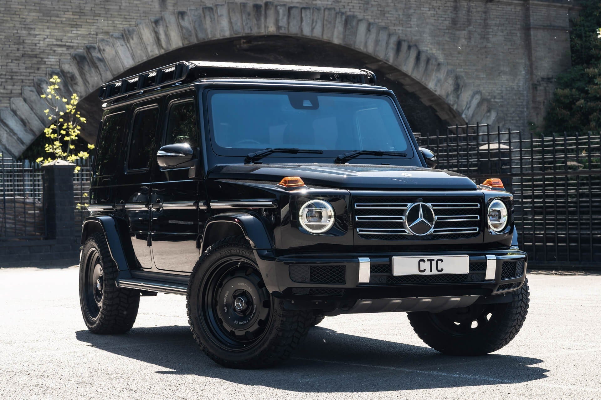 Mercedes-Benz G400d AMG Line (Premium Plus) Gallery Image