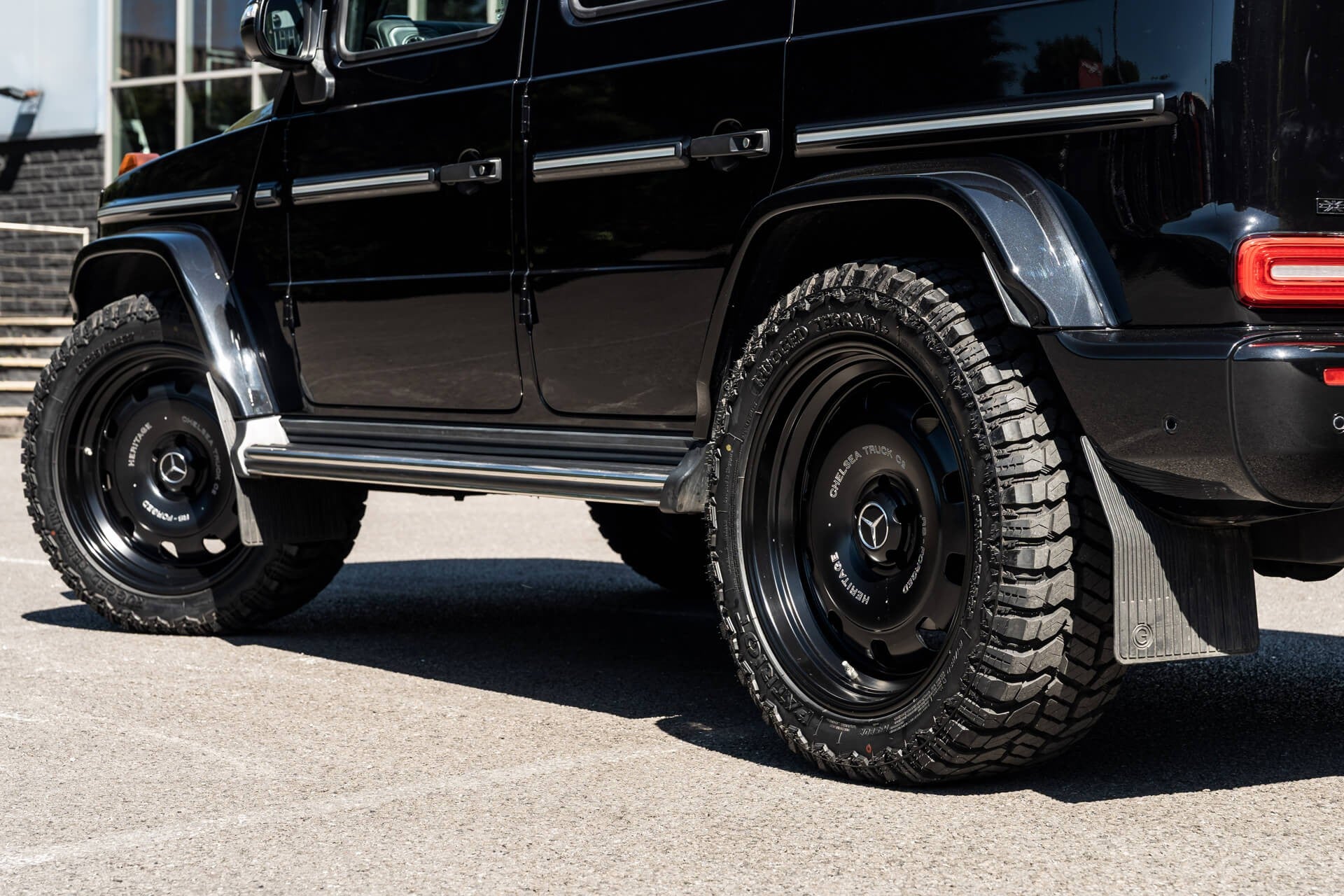 Mercedes-Benz G400d AMG Line (Premium Plus) Gallery Image