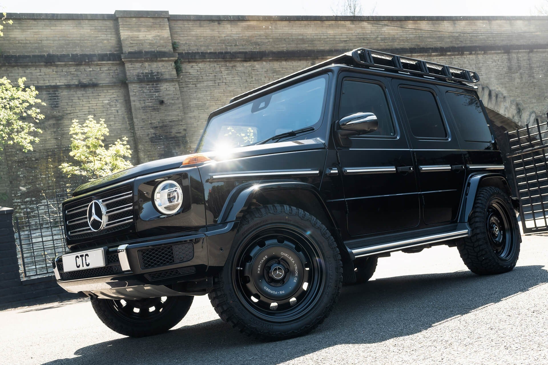 Mercedes-Benz G400d AMG Line (Premium Plus) Gallery Image