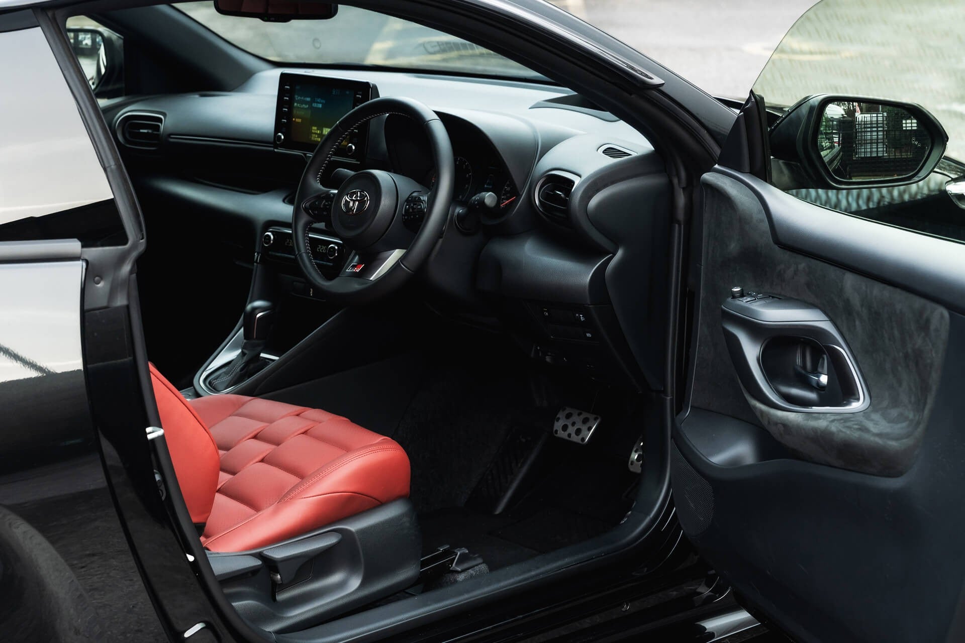 Toyota 1.5 GR RS Hatchback 3dr Petrol Automatic