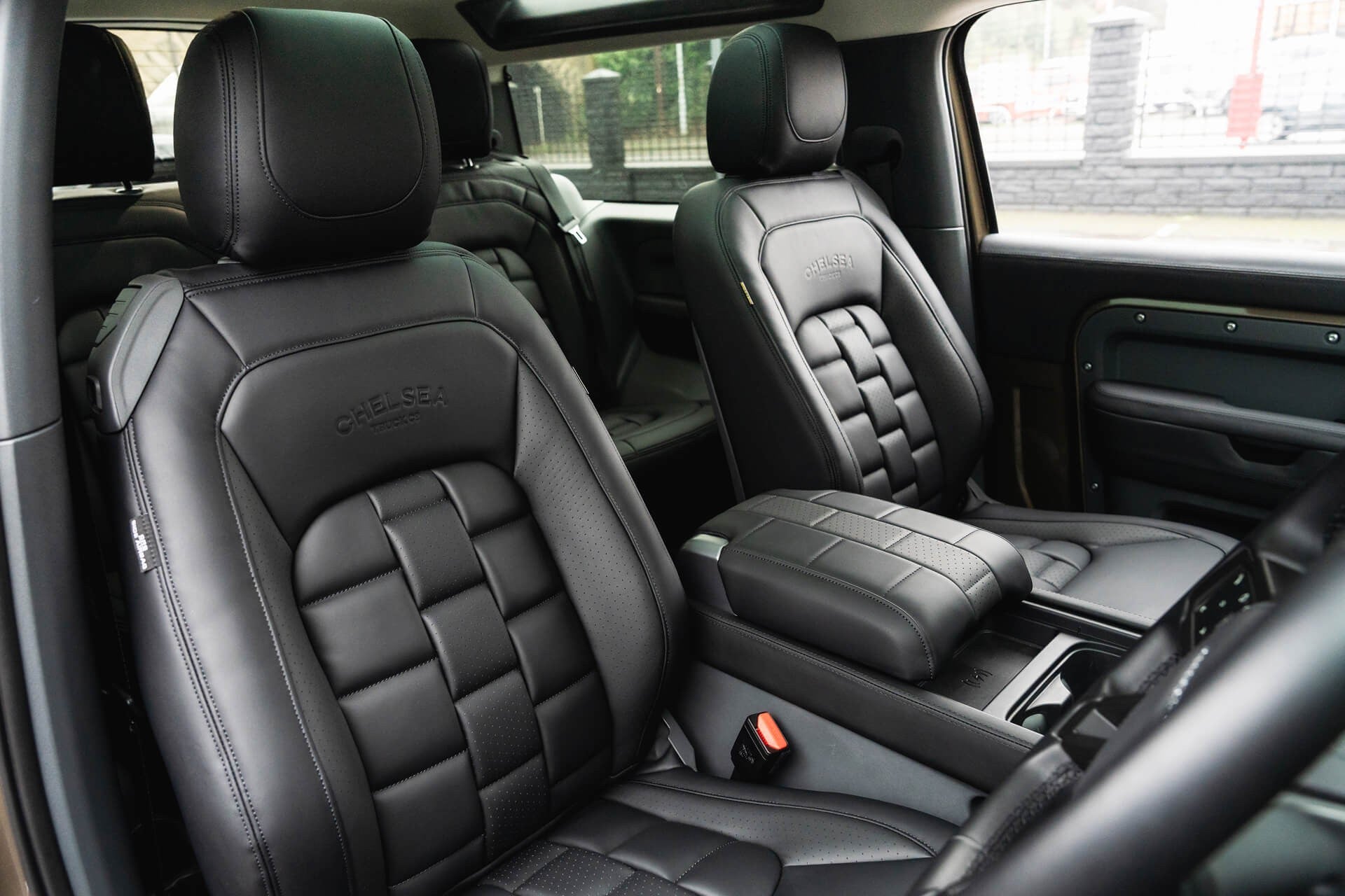 Land Rover Defender 90 P400 XS