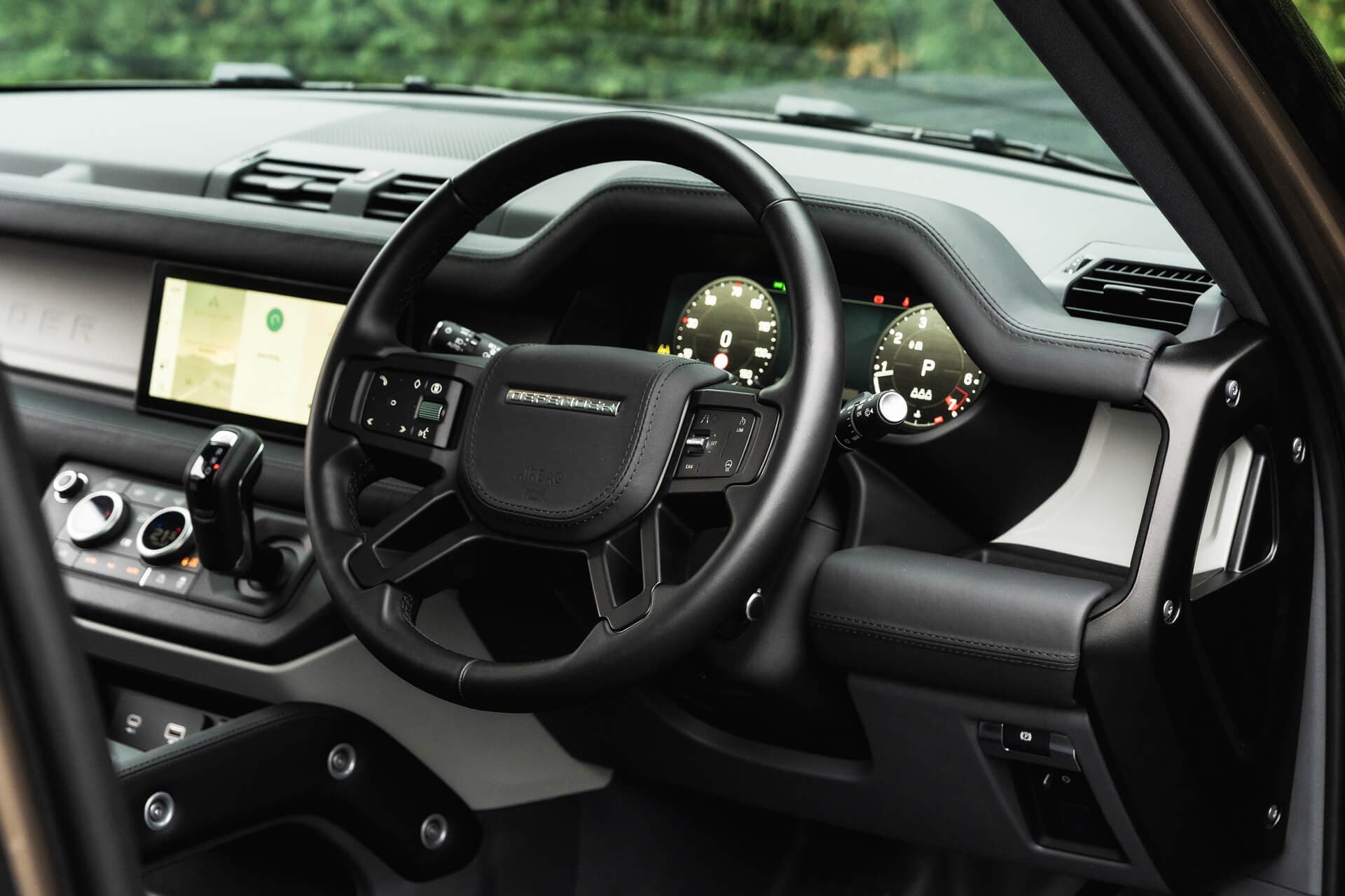 Land Rover Defender 90 P400 XS