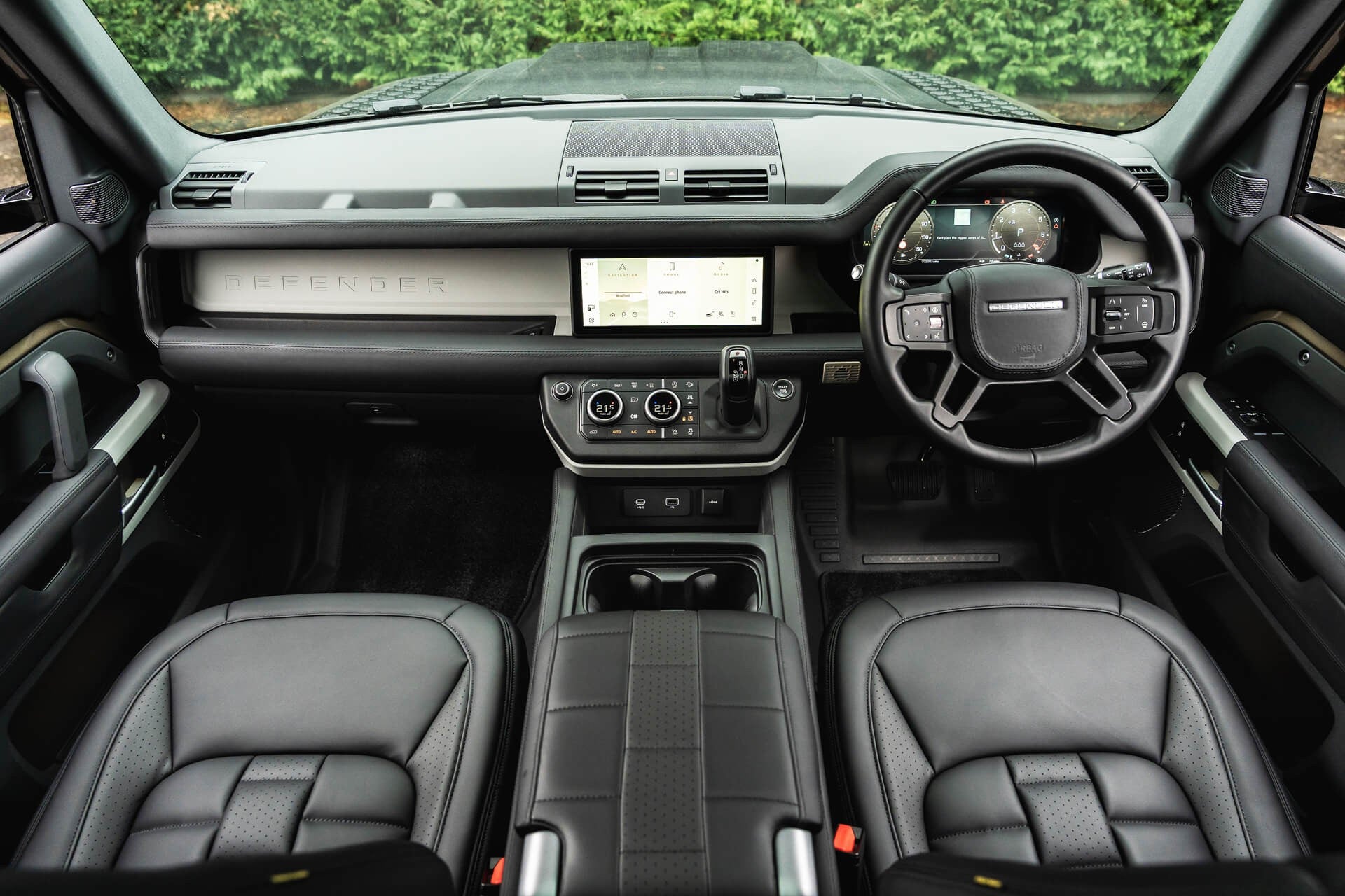 Land Rover Defender 90 P400 XS