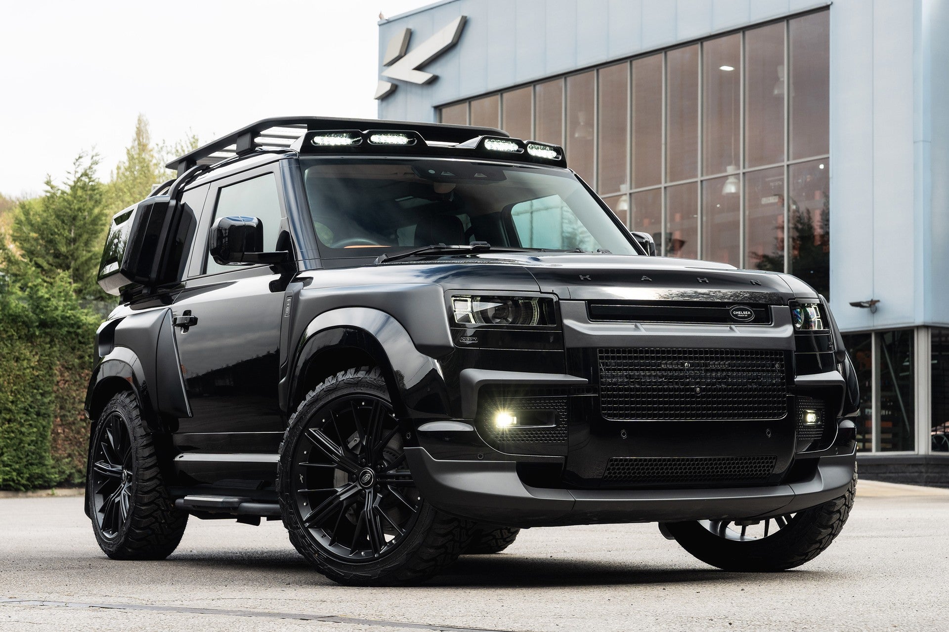 Land Rover Defender 90 P425 V8 X