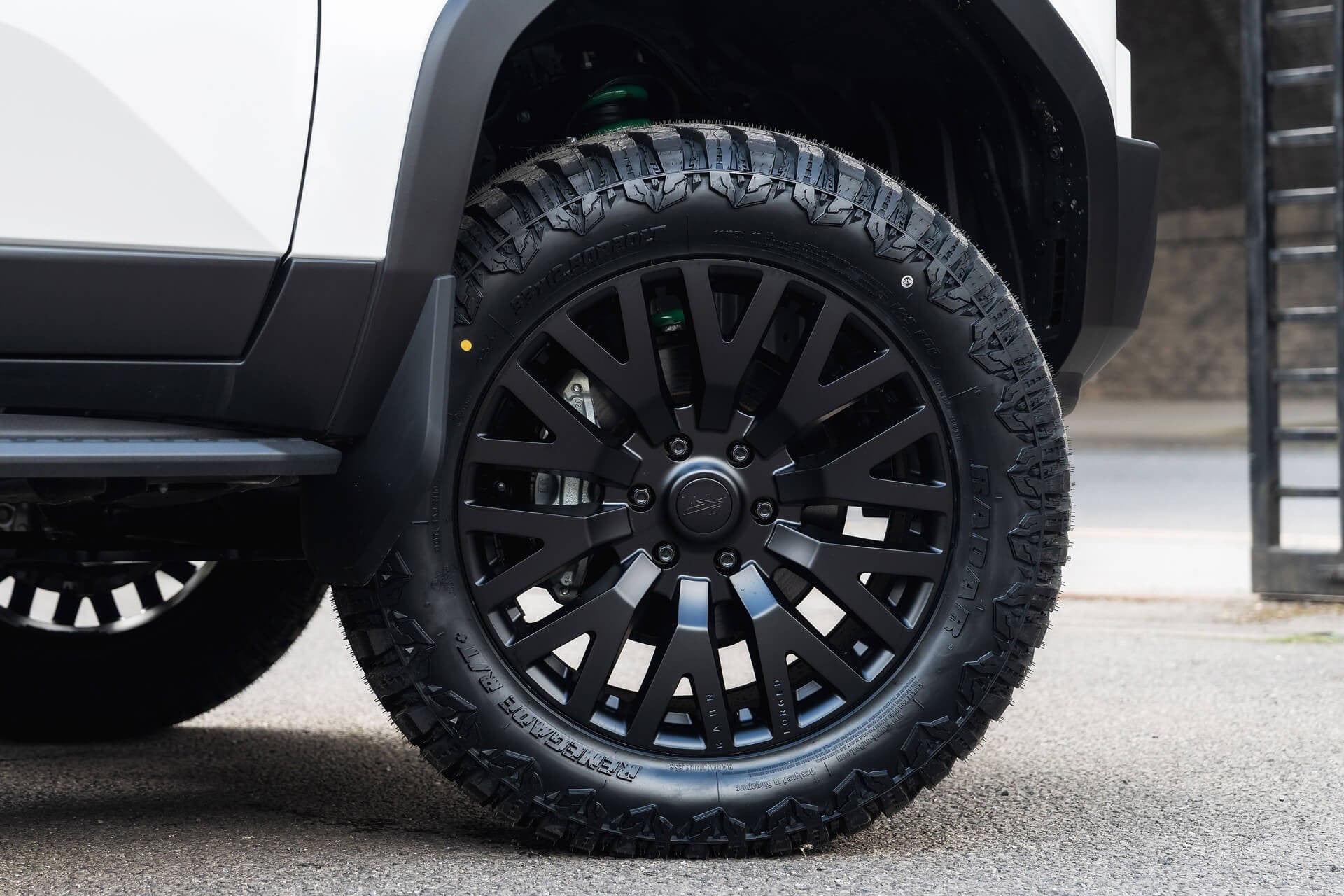 Toyota Land Cruiser 250 VX 2.7 Automatic Gallery Image