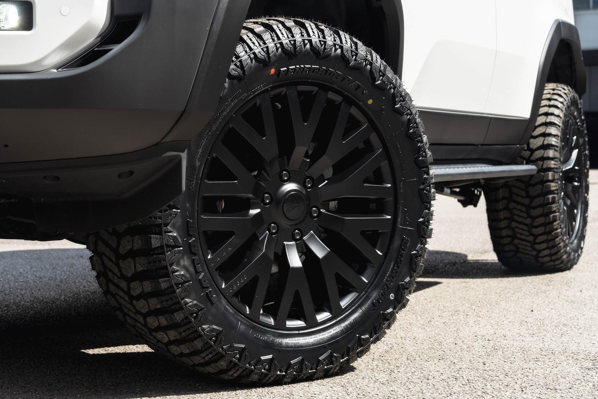 Toyota Land Cruiser 250 VX 2.7 Automatic Gallery Image