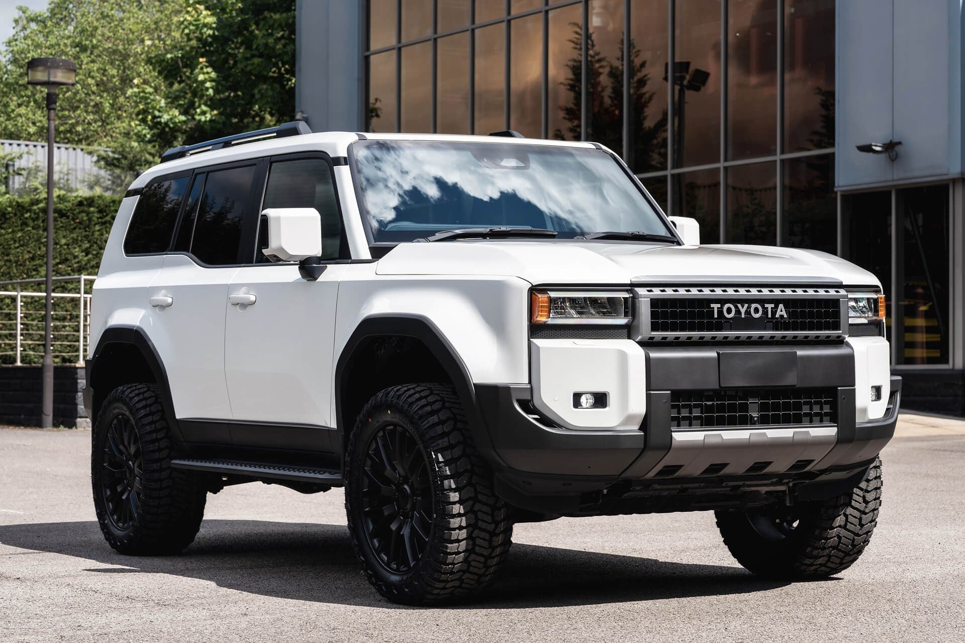 Toyota Land Cruiser 250 VX 2.7 Automatic Gallery Image
