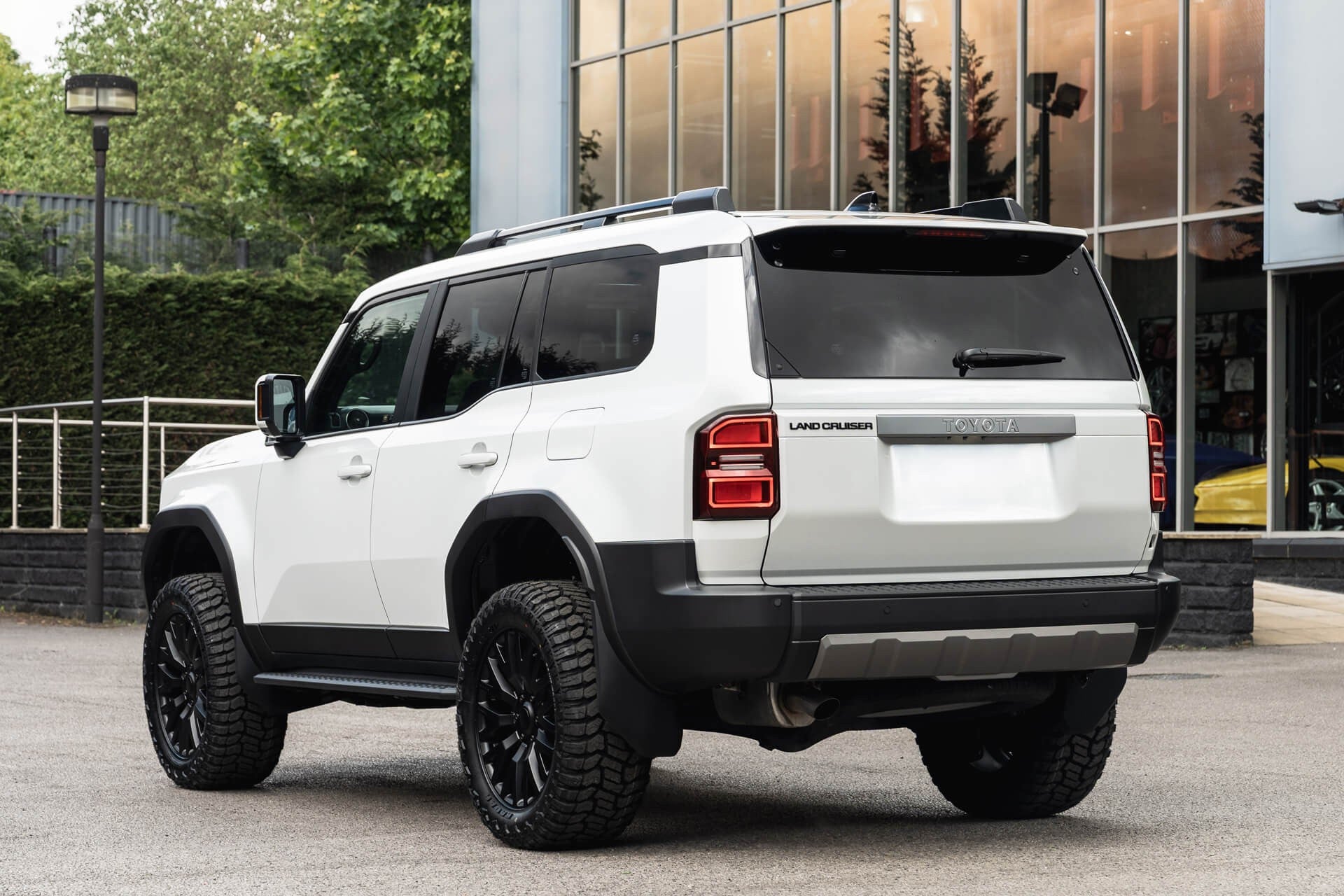 Toyota Land Cruiser 250 VX 2.7 Automatic Gallery Image