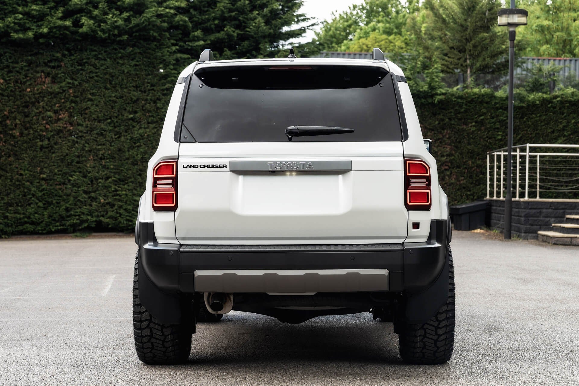Toyota Land Cruiser 250 VX 2.7 Automatic Gallery Image