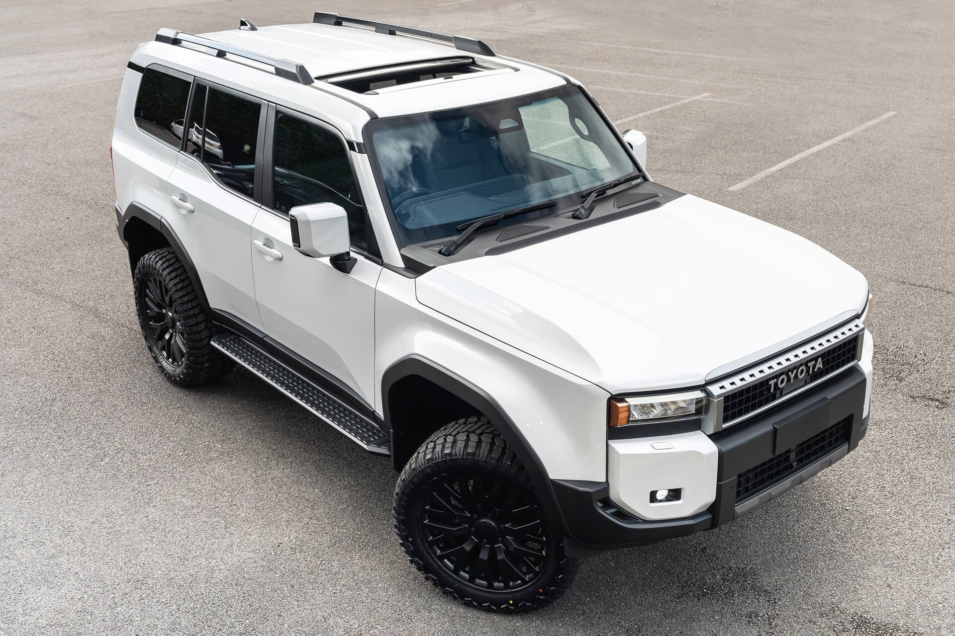 Toyota Land Cruiser 250 VX 2.7 Automatic Gallery Image