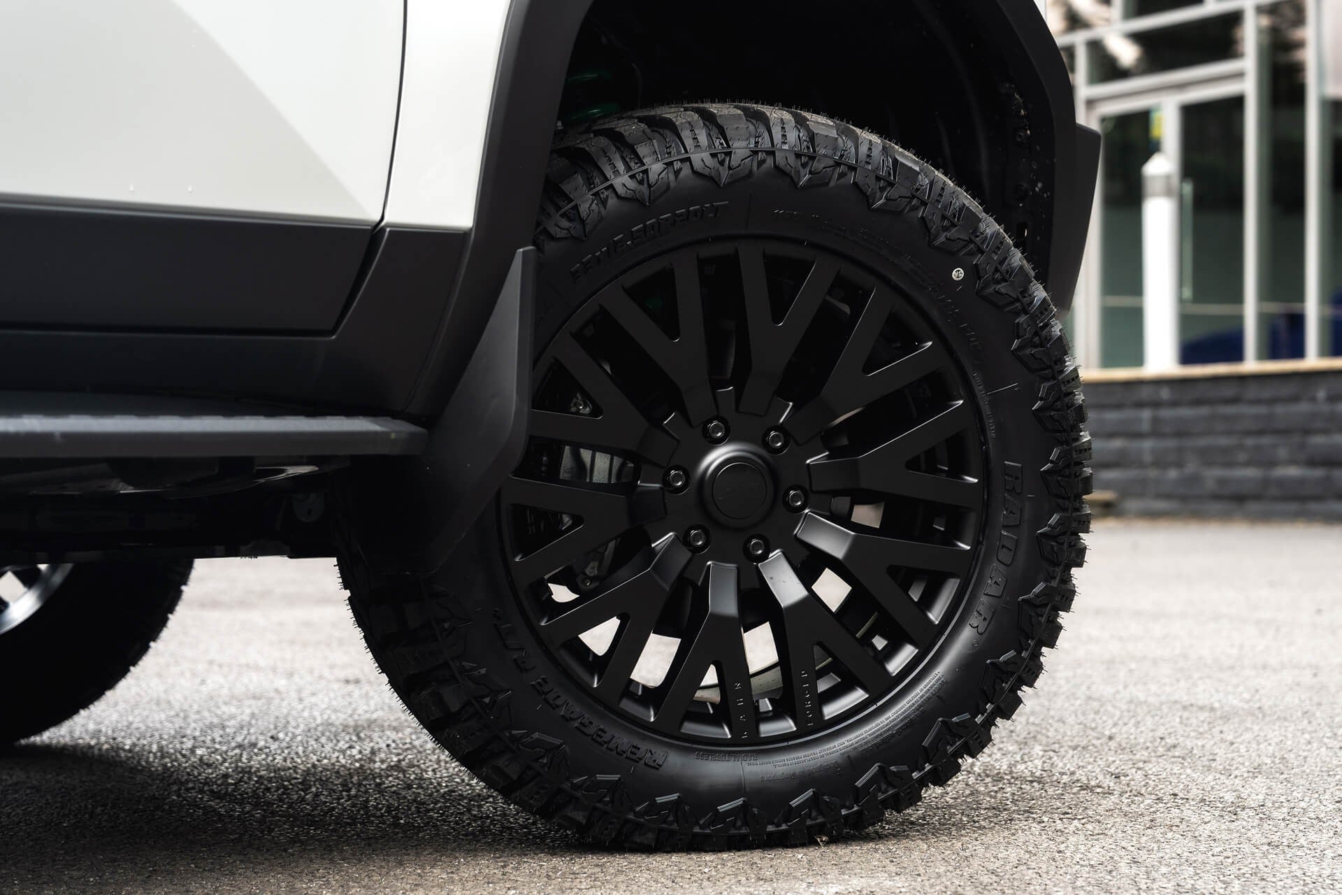 Toyota Land Cruiser 250 VX 2.7 Automatic Gallery Image