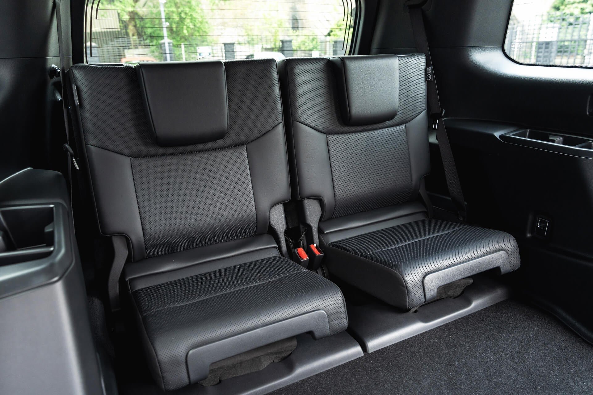 Toyota Land Cruiser 250 VX 2.7 Automatic Gallery Image