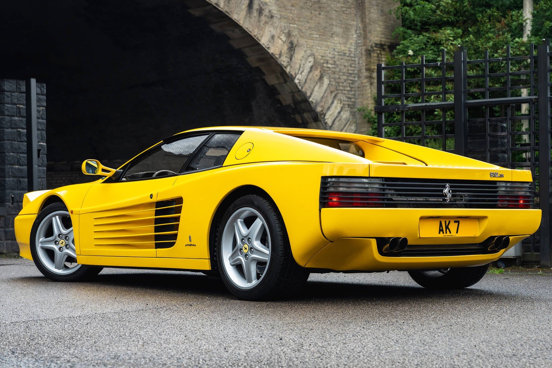 Ferrari 512TR (Left Hand Drive) Gallery Image