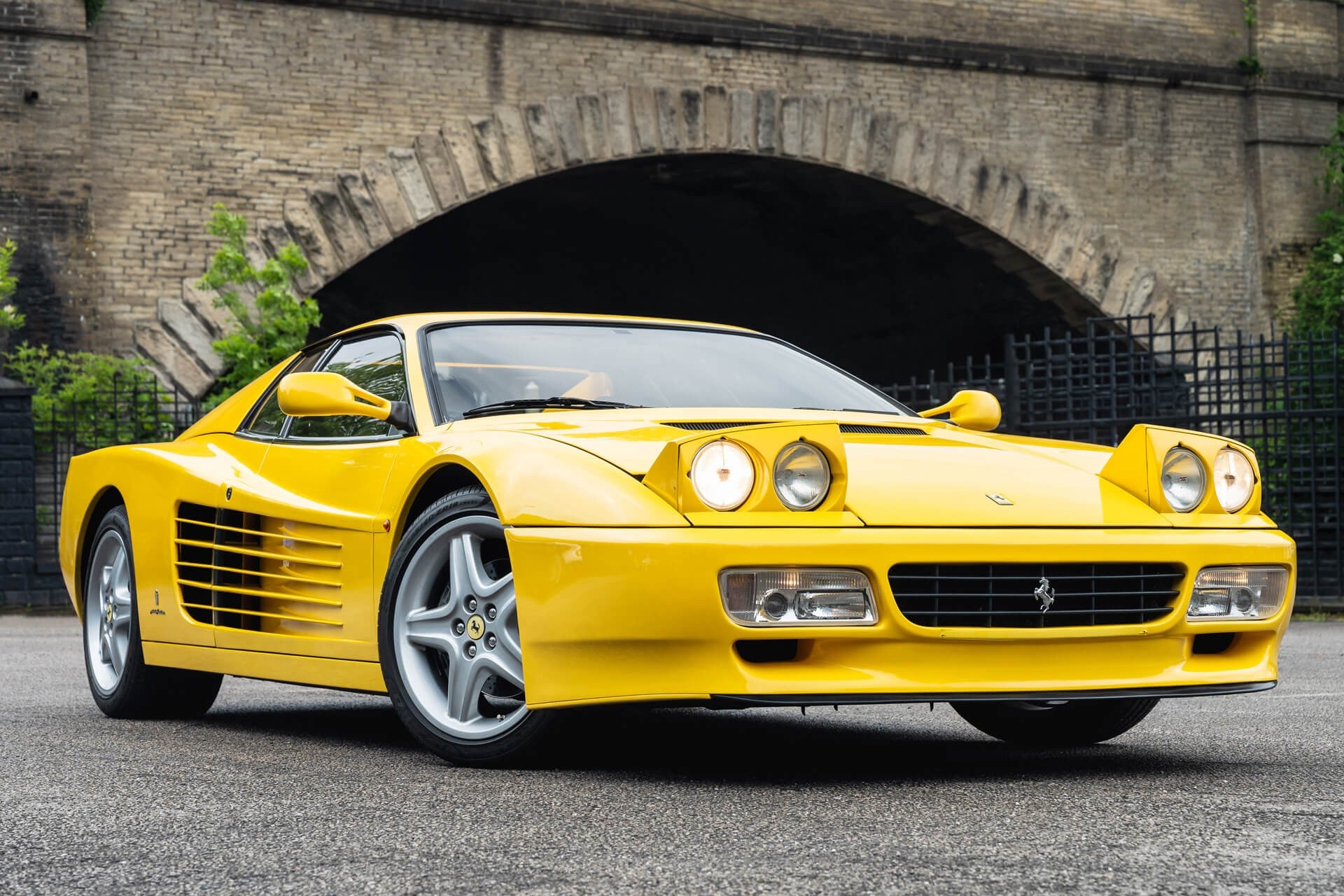 Ferrari 512TR (Left Hand Drive) Gallery Image