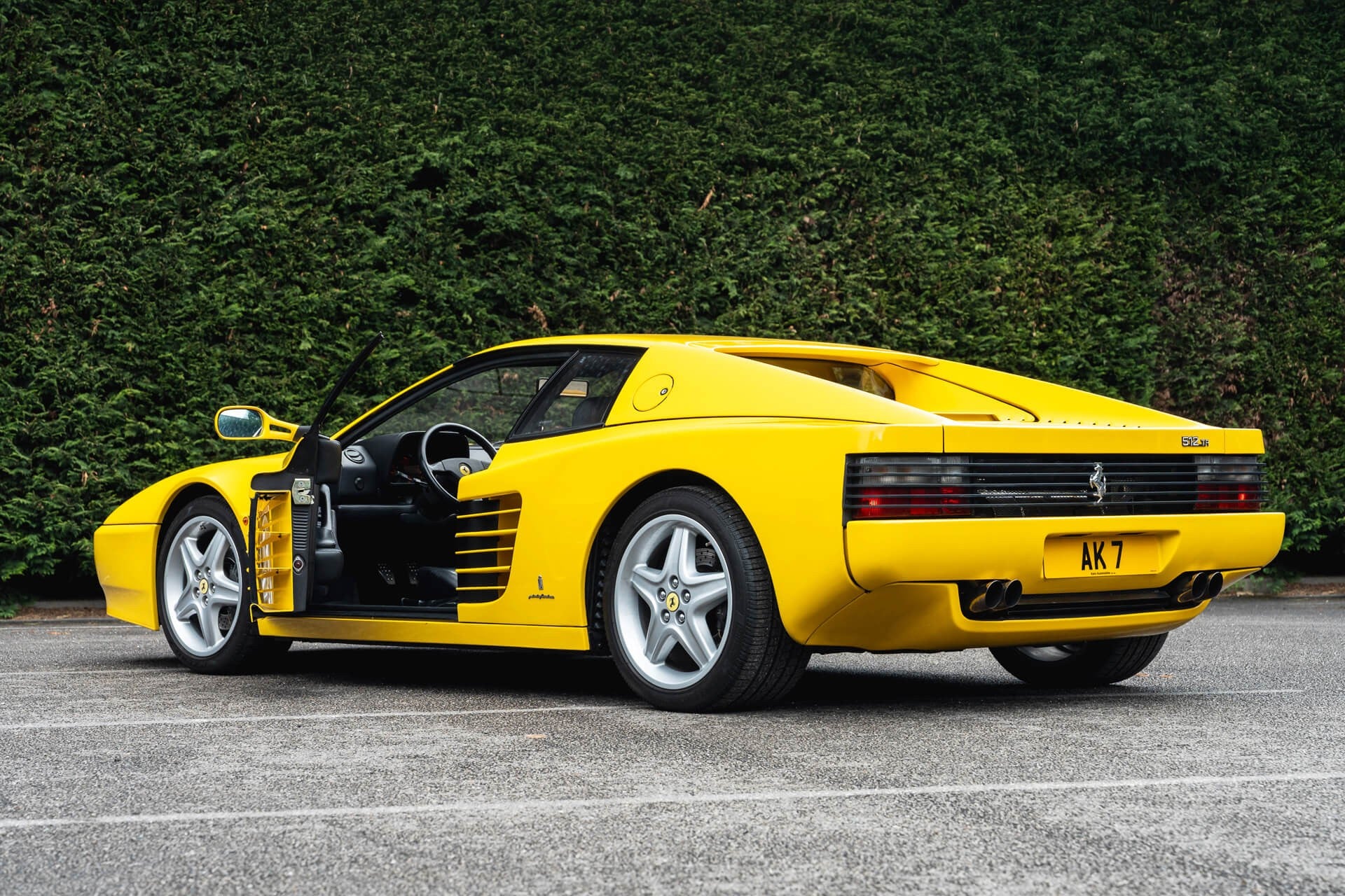 Ferrari 512TR (Left Hand Drive) Gallery Image