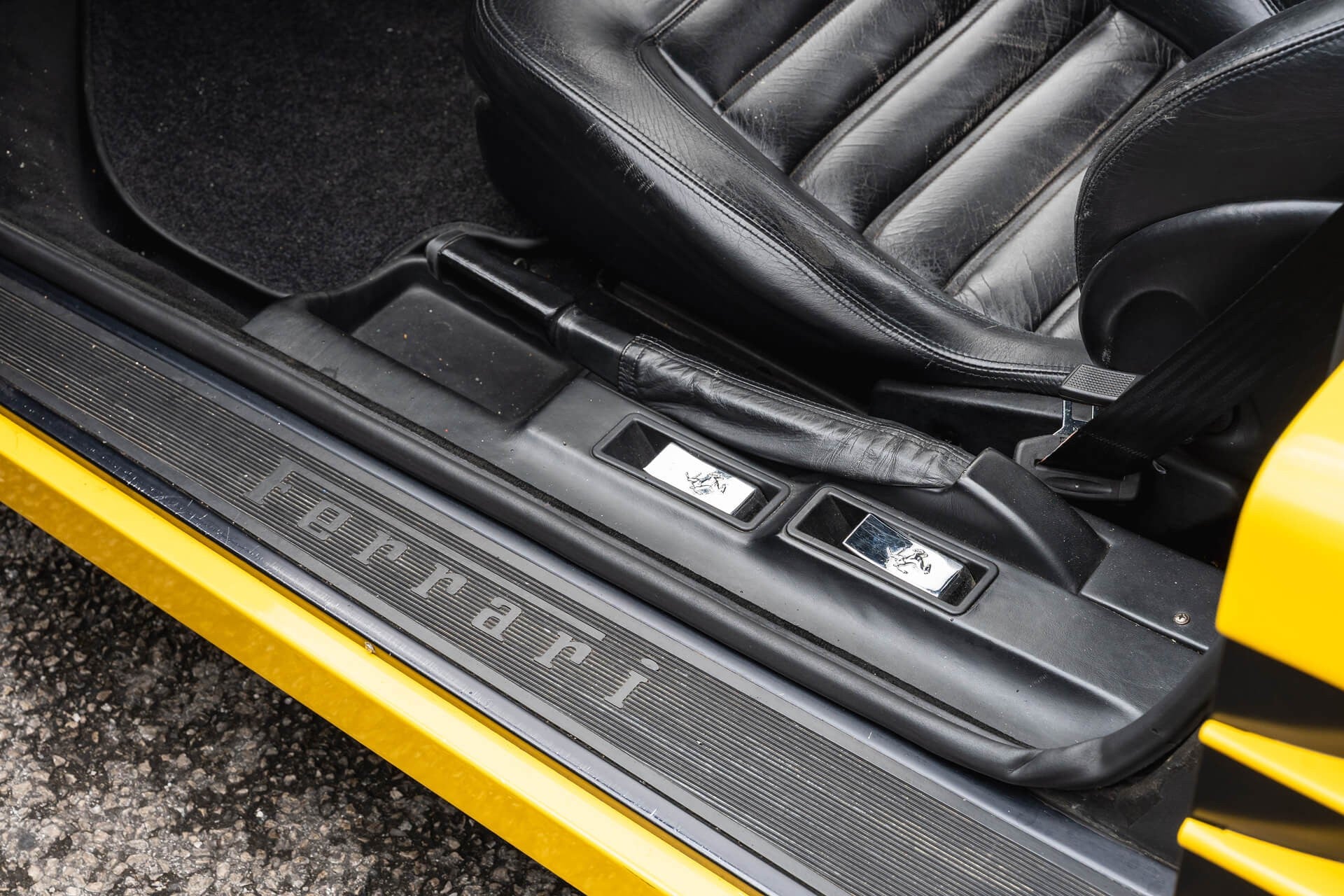 Ferrari 512TR (Left Hand Drive) Gallery Image