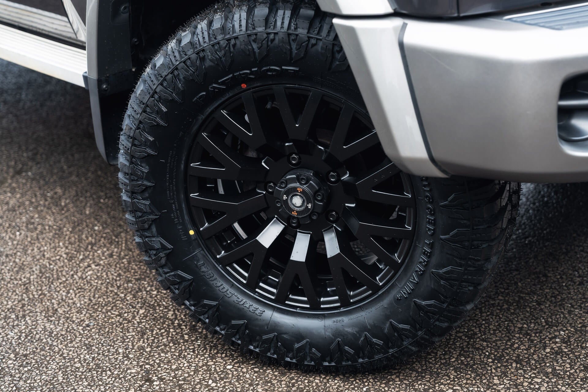 Toyota Land Cruiser 70 Series Gallery Image
