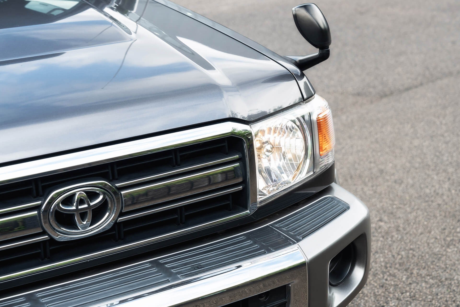 Toyota Land Cruiser 70 Series Gallery Image