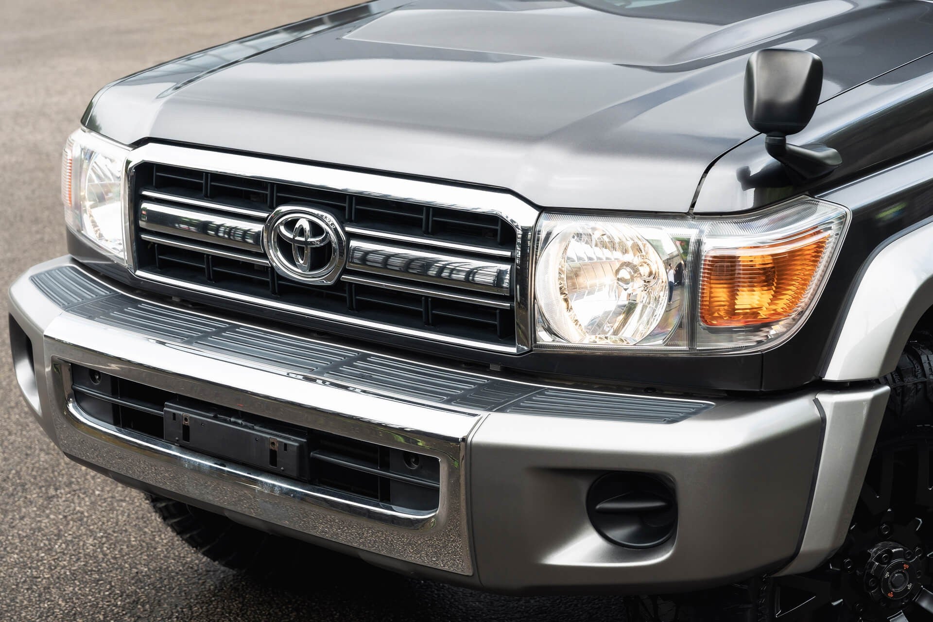 Toyota Land Cruiser 70 Series Gallery Image