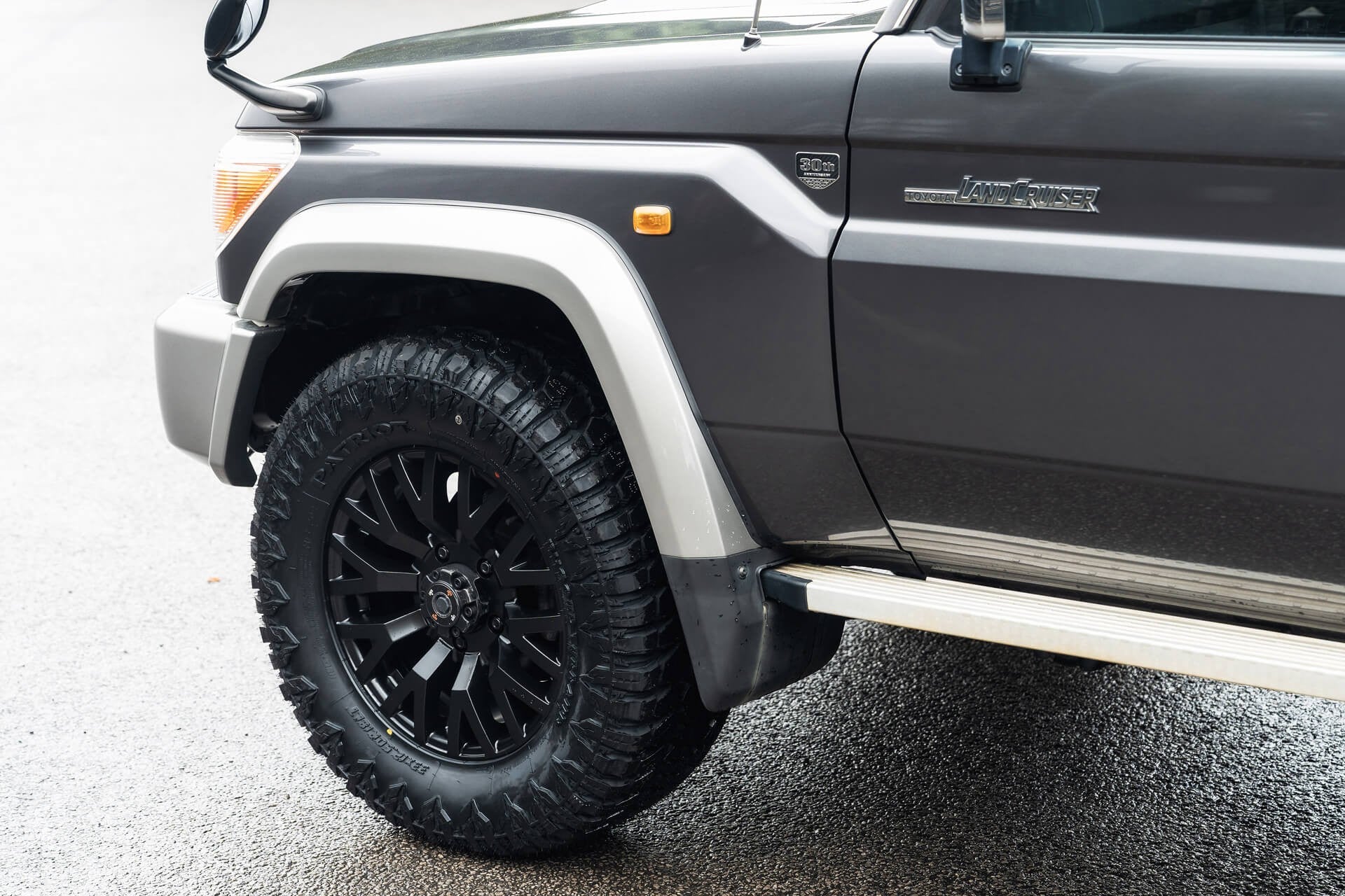 Toyota Land Cruiser 70 Series Gallery Image