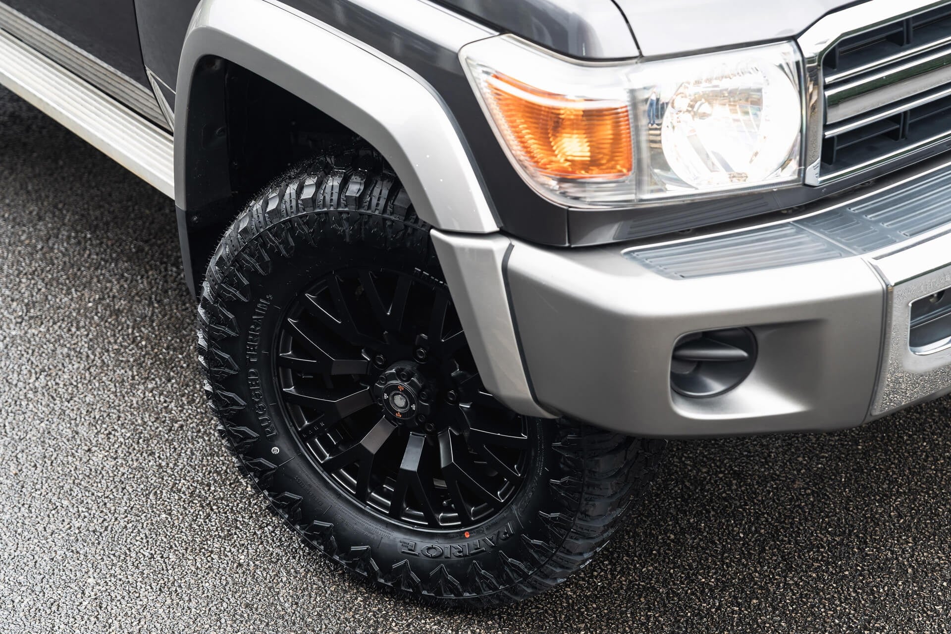Toyota Land Cruiser 70 Series Gallery Image