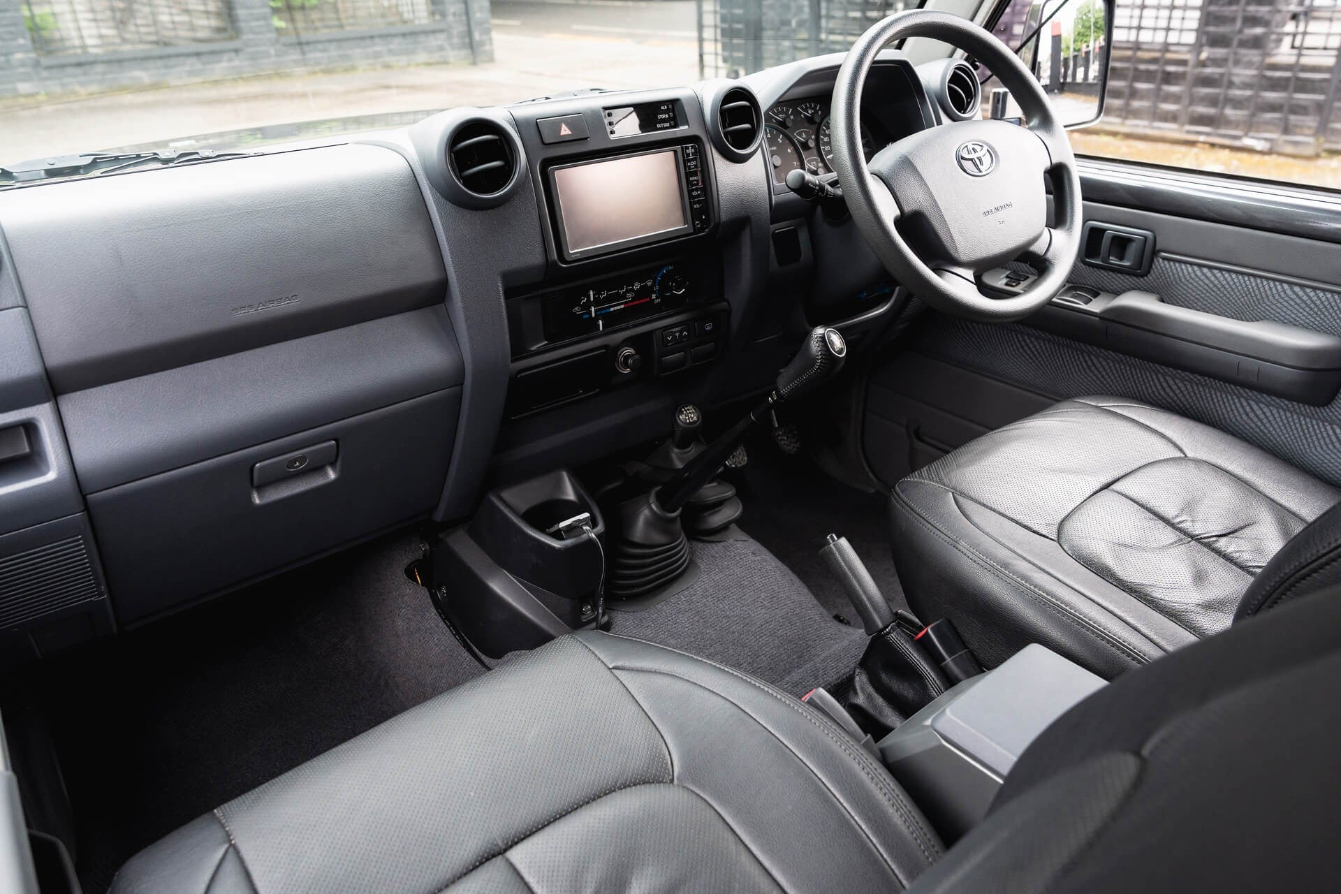 Toyota Land Cruiser 70 Series Gallery Image