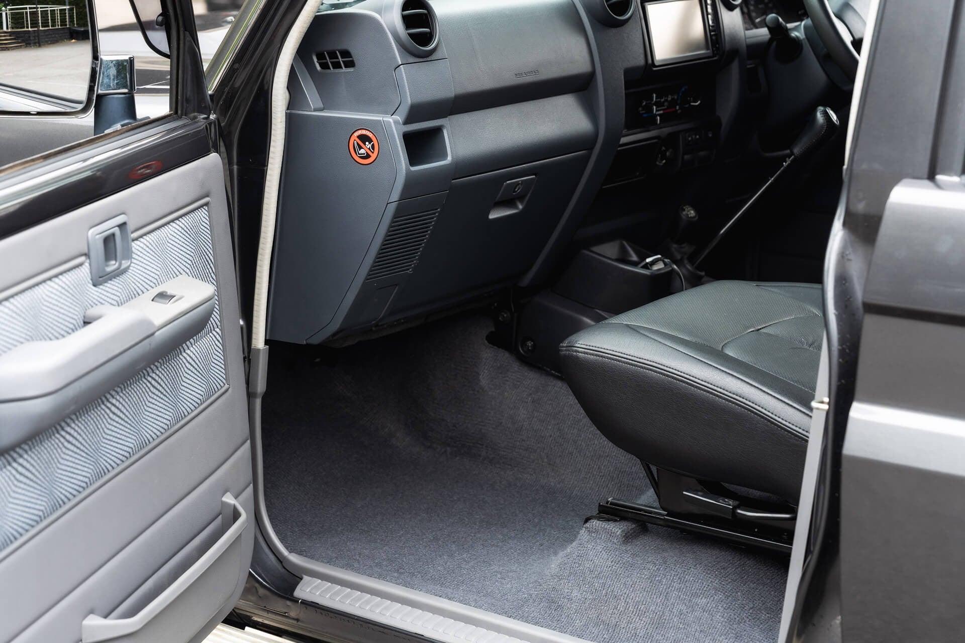 Toyota Land Cruiser 70 Series Gallery Image