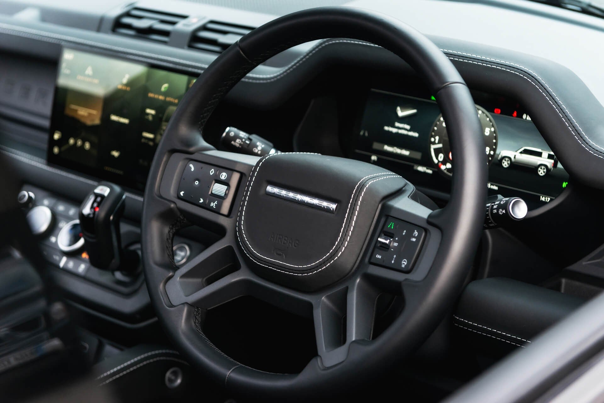 Land Rover Defender 110 P300 X-Dynamic HSE Gallery Image