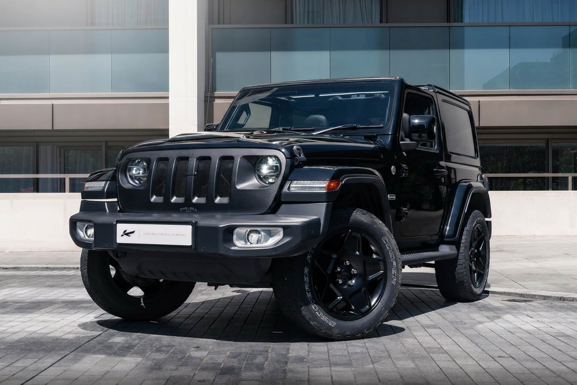 Jeep Wrangler Overland Gallery Image