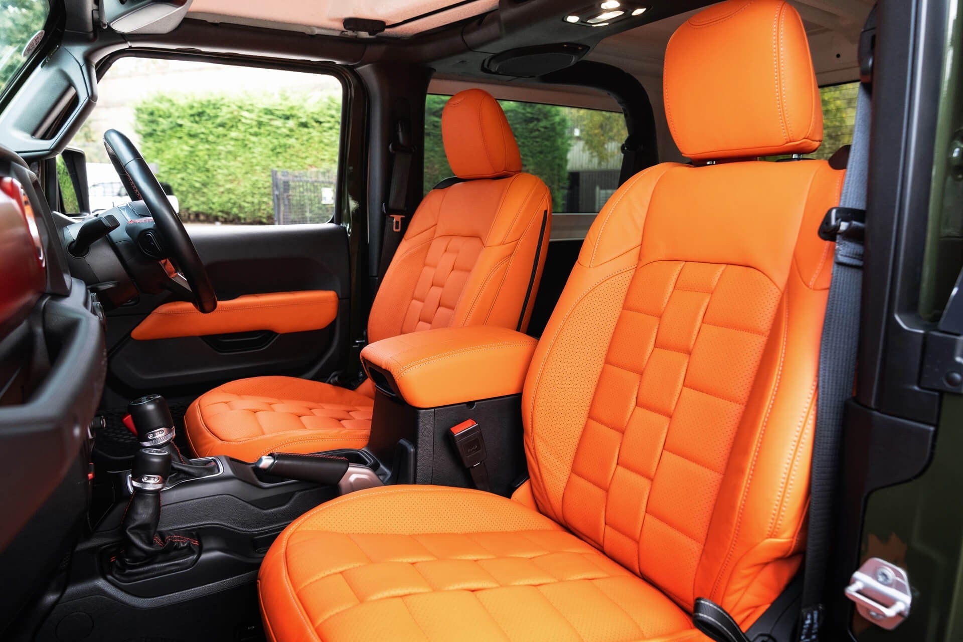 Jeep Wrangler Overland Gallery Image